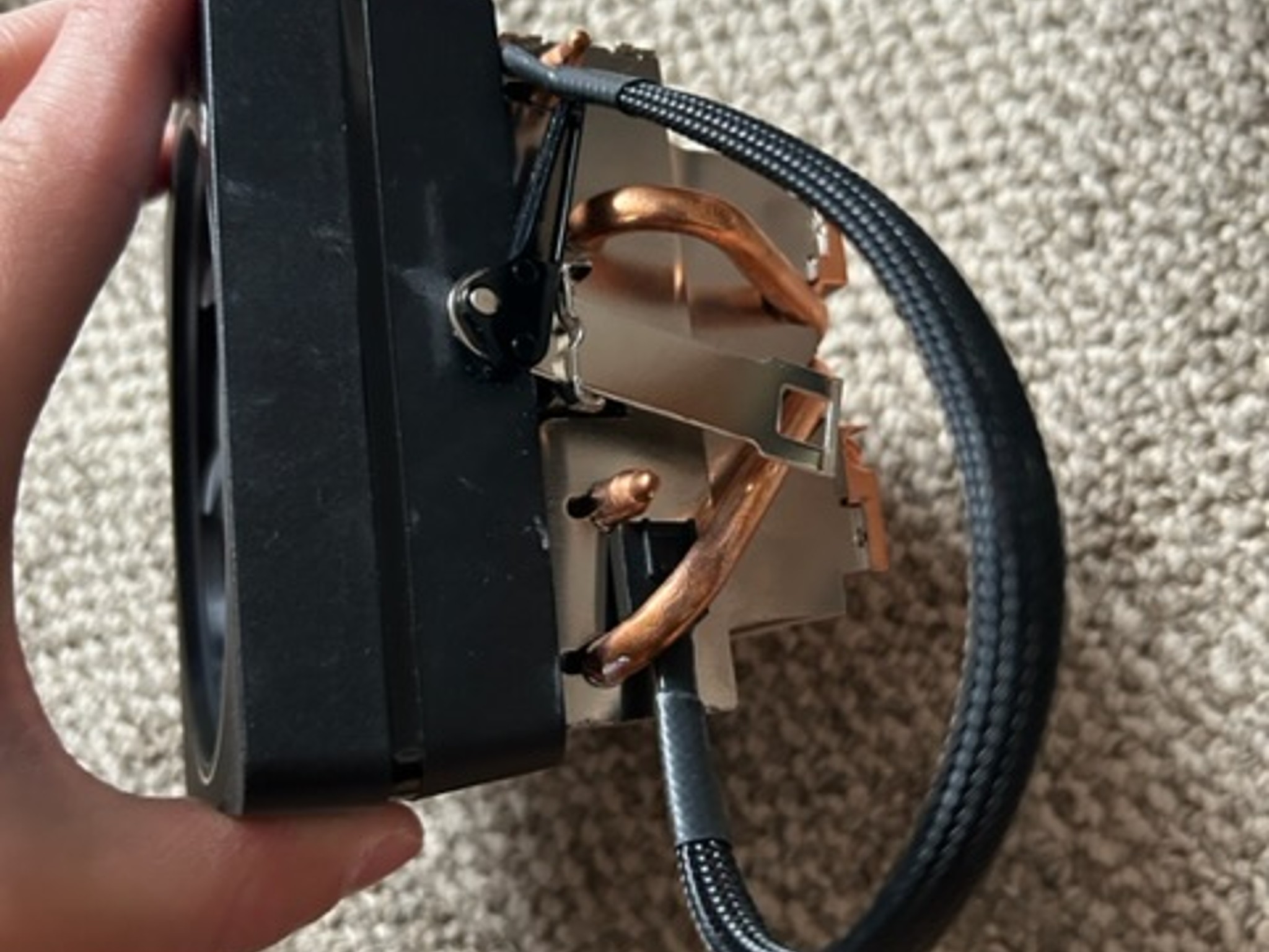 AMD Wraith Prism LED RGB Cooler Fan 4-Pin Connector