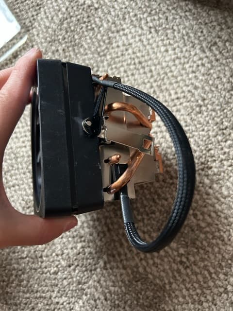 AMD Wraith Prism LED RGB Cooler Fan 4-Pin Connector