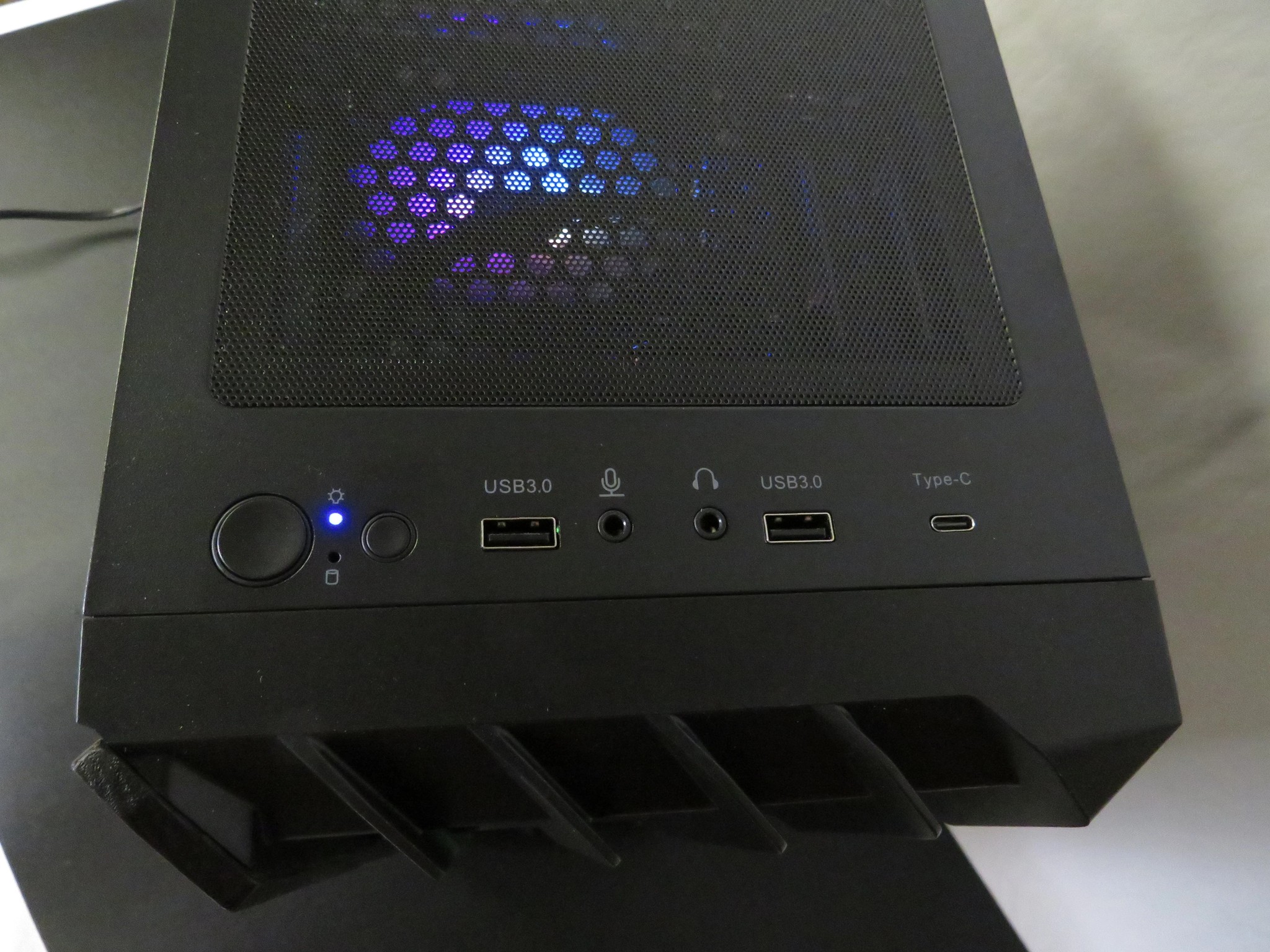 1440p Ryzen X3D BEAST: Ryzen 5 5600X3D + RTX 3070 + 32 GB DDR4 + 1 TB NMVE SSD