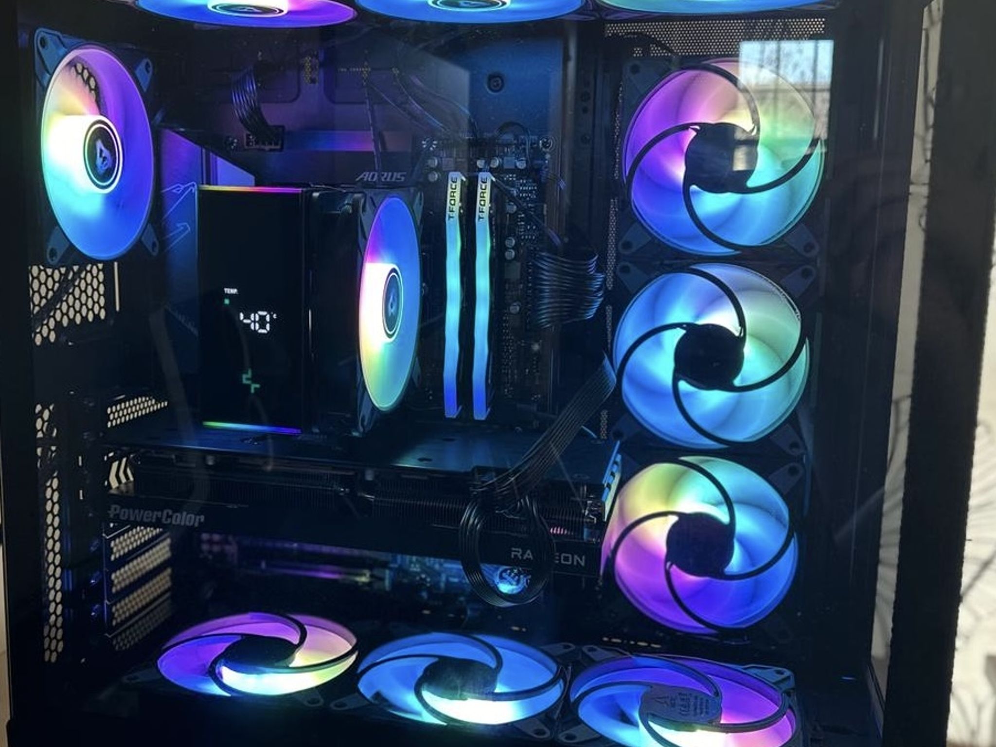 BRAND NEW!! (READ DESC!) R7 7800X3D + RX 7800XT + 2TB Samsung 980 PRO M.2 + 32GB DDR5 6000MHZ
