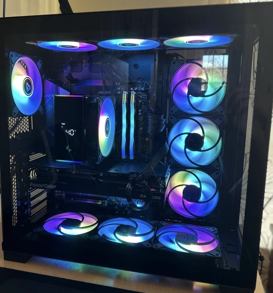 BRAND NEW!! (READ DESC!) R7 7800X3D + RX 7800XT + 2TB Samsung 980 PRO M.2 + 32GB DDR5 6000MHZ