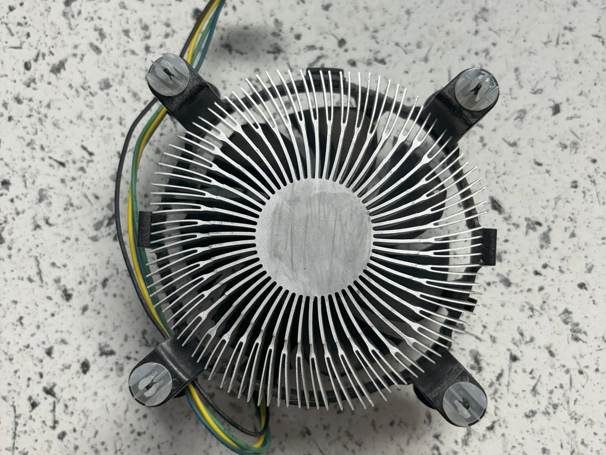Intel Core i3-9100F 3.60GHz Quad-Core CPU with Intel Stock CPU cooler