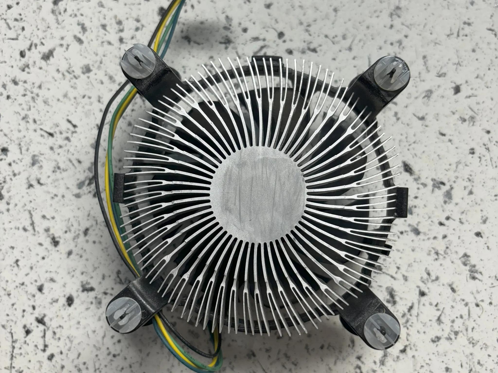 Intel Core i3-9100F 3.60GHz Quad-Core CPU with Intel Stock CPU cooler
