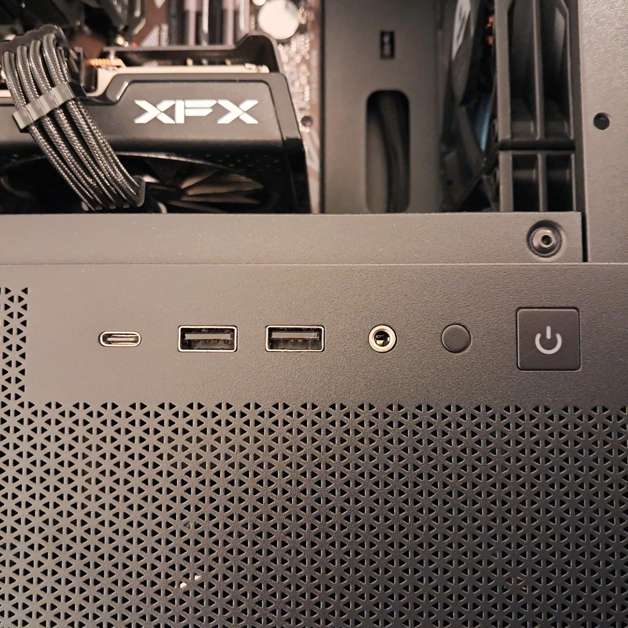 🪵Sleek Woodgrain AMD Gamer!🪵Ryzen 5 3500X | Radeon RX 6600 | 1TB SSD | 16GB DDR4-3200