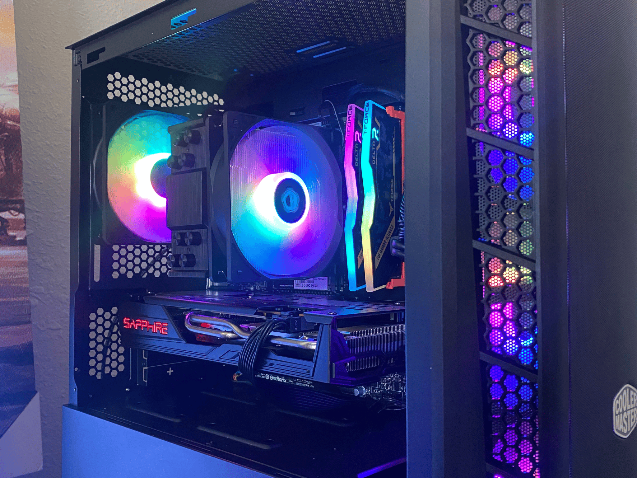 [}Agate{] 9600k 5600 XT RGB Gaming PC