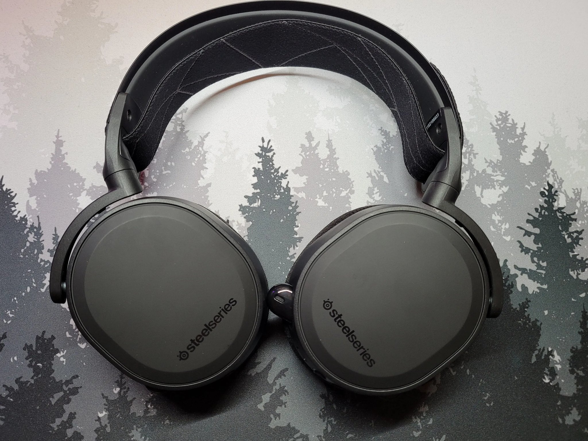 SteelSeries ARCTIS 7 2019 Edition (Black) for PC and PlayStation 4/5