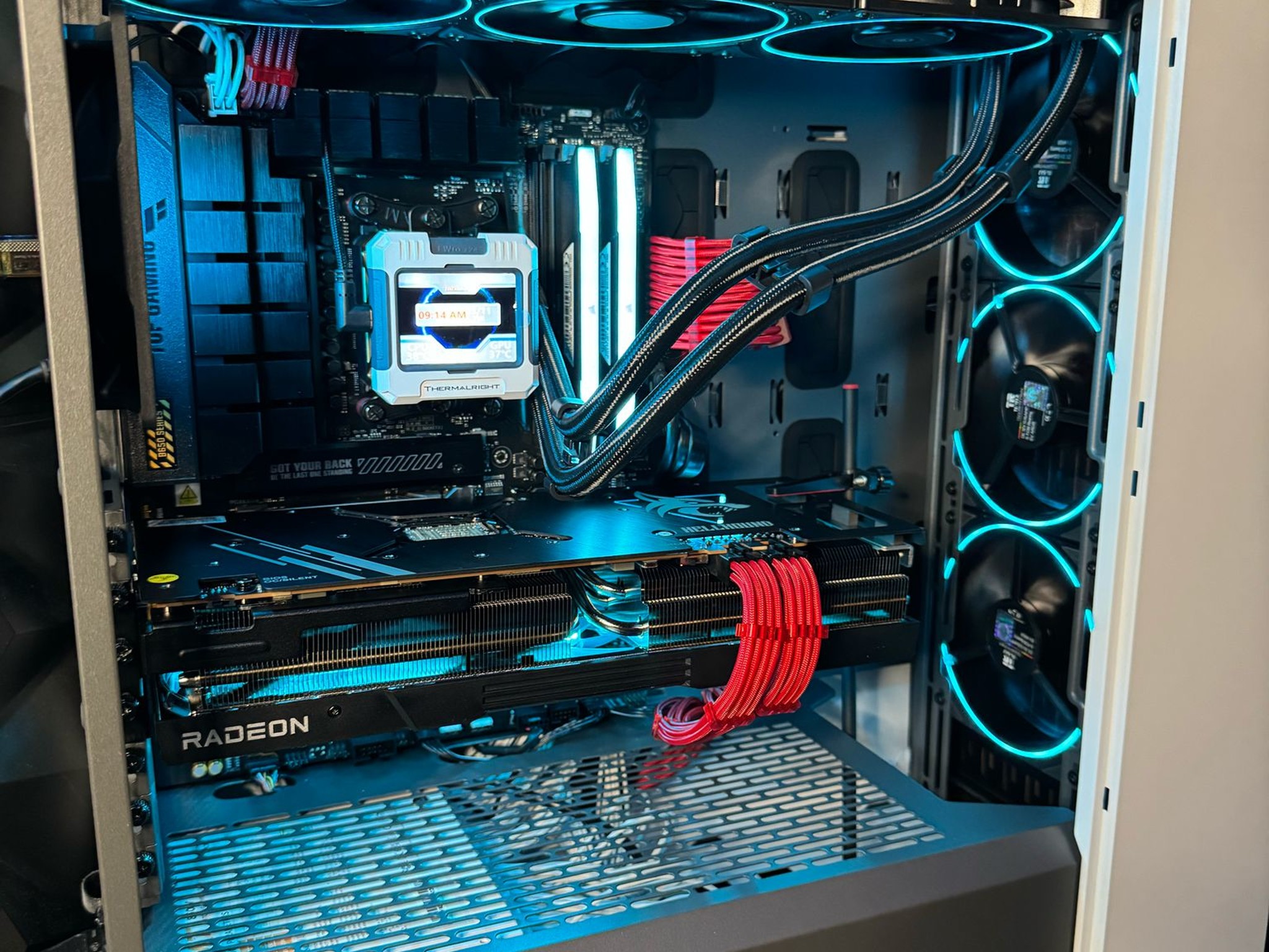 🪵 Big Woody 🪵 Ryzen 9900X| 7900XTX 24 GB| 32 GB DDR5 6000Mhz|3.25 TB NVMe|