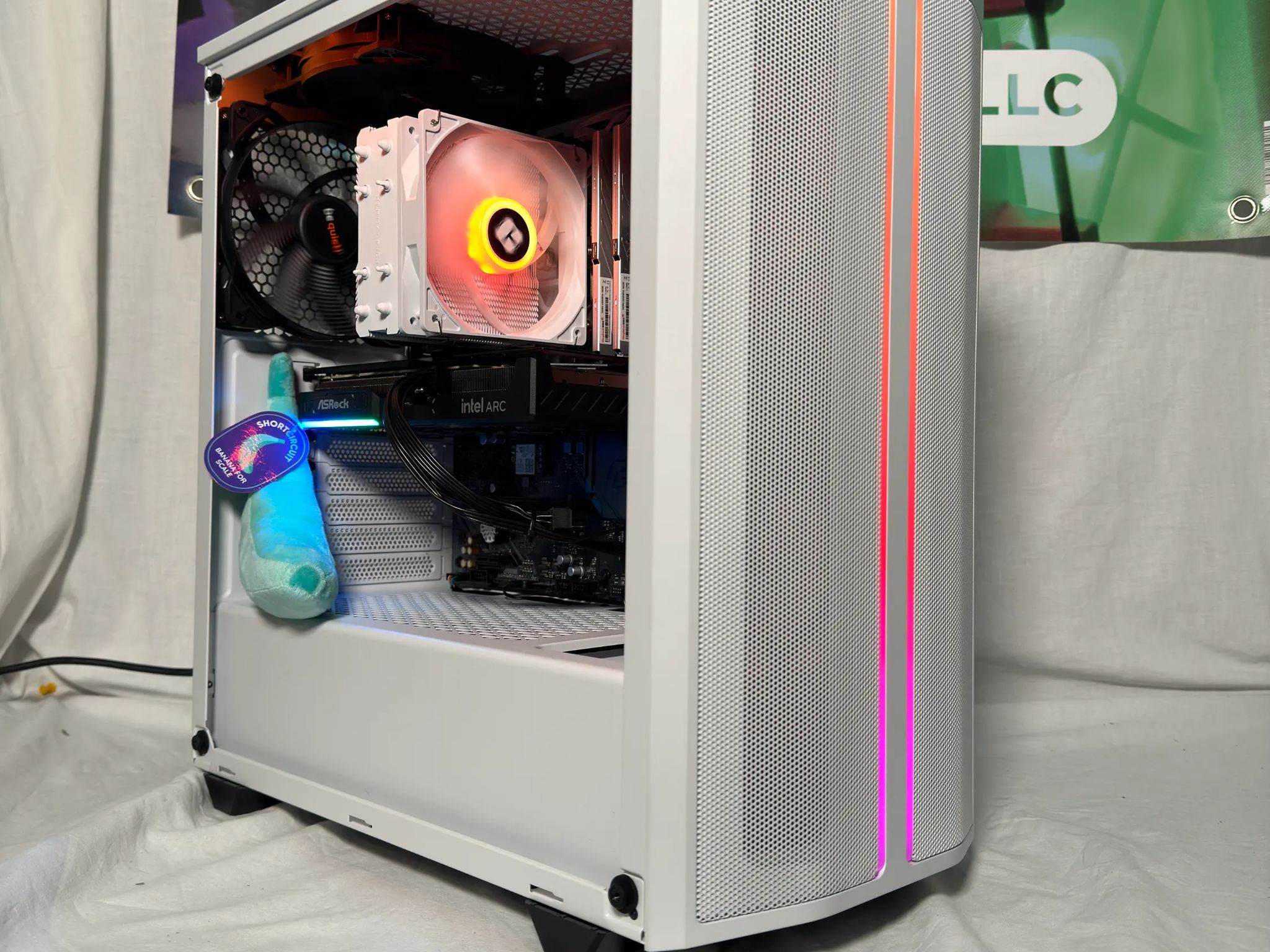Ryzen 7 5700X3D Arc b580 Gaming PC