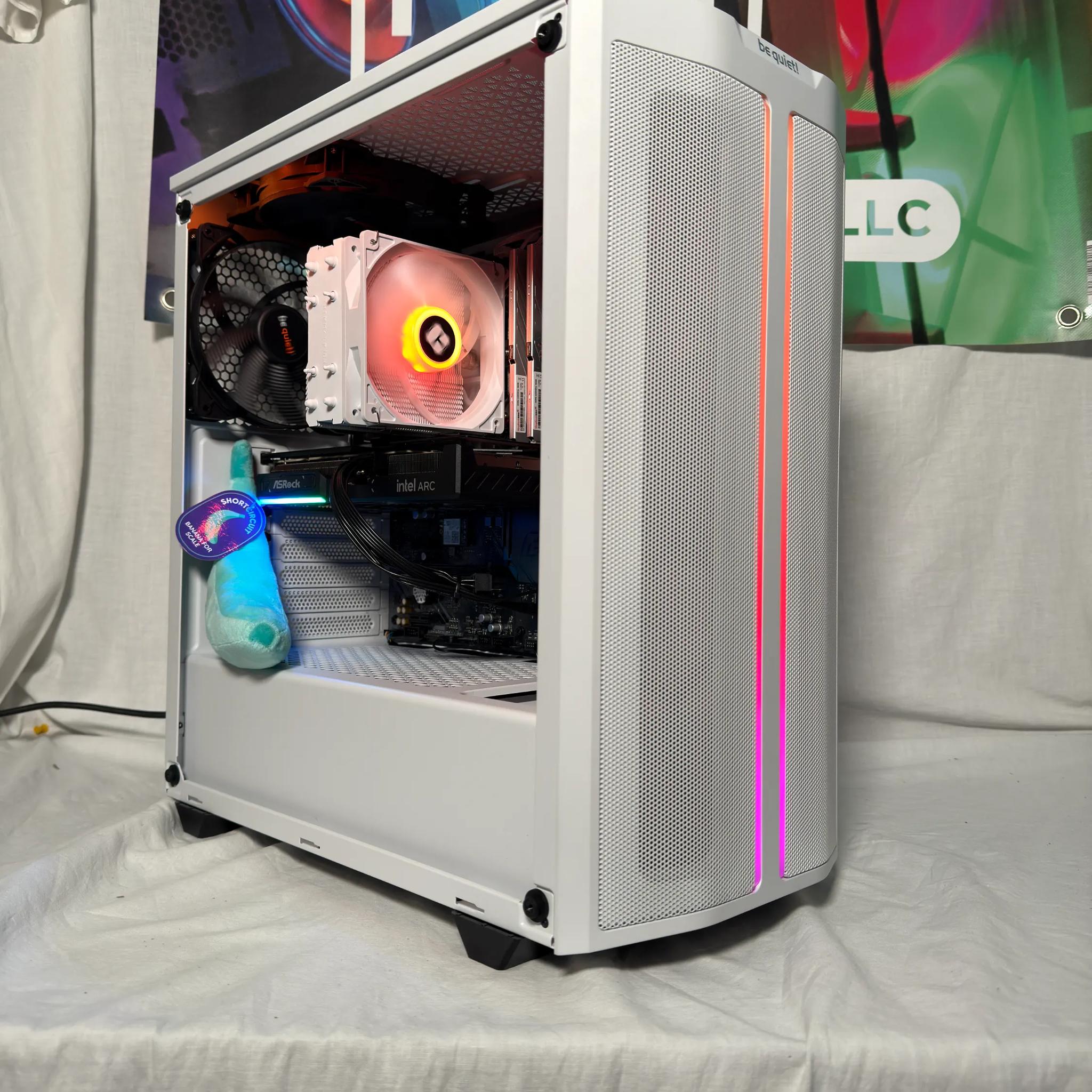 Ryzen 7 5700X3D Arc b580 Gaming PC