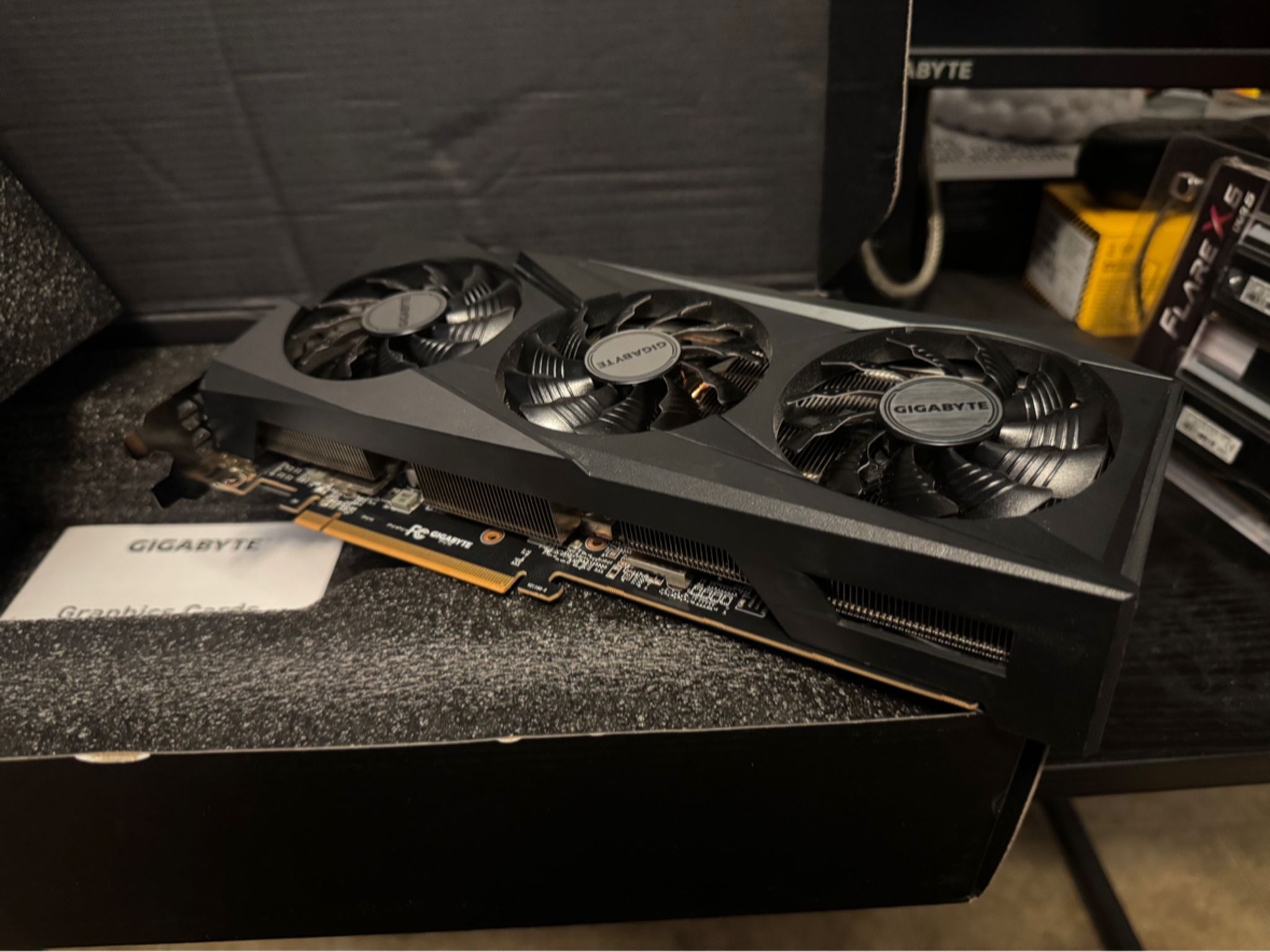 GIGABYTE AMD RADEON RX 6750 XT | GAMING OC 12GB GDDR6 | 1440 QHD GAMING | PCIE 4.0