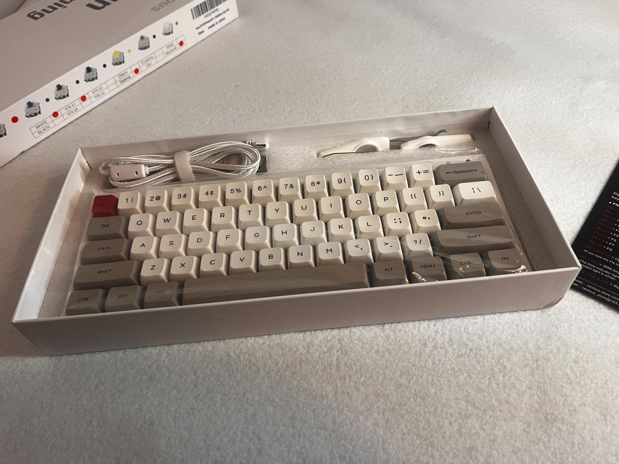 Ractous Design gaming keyboard Blue Optical switches.