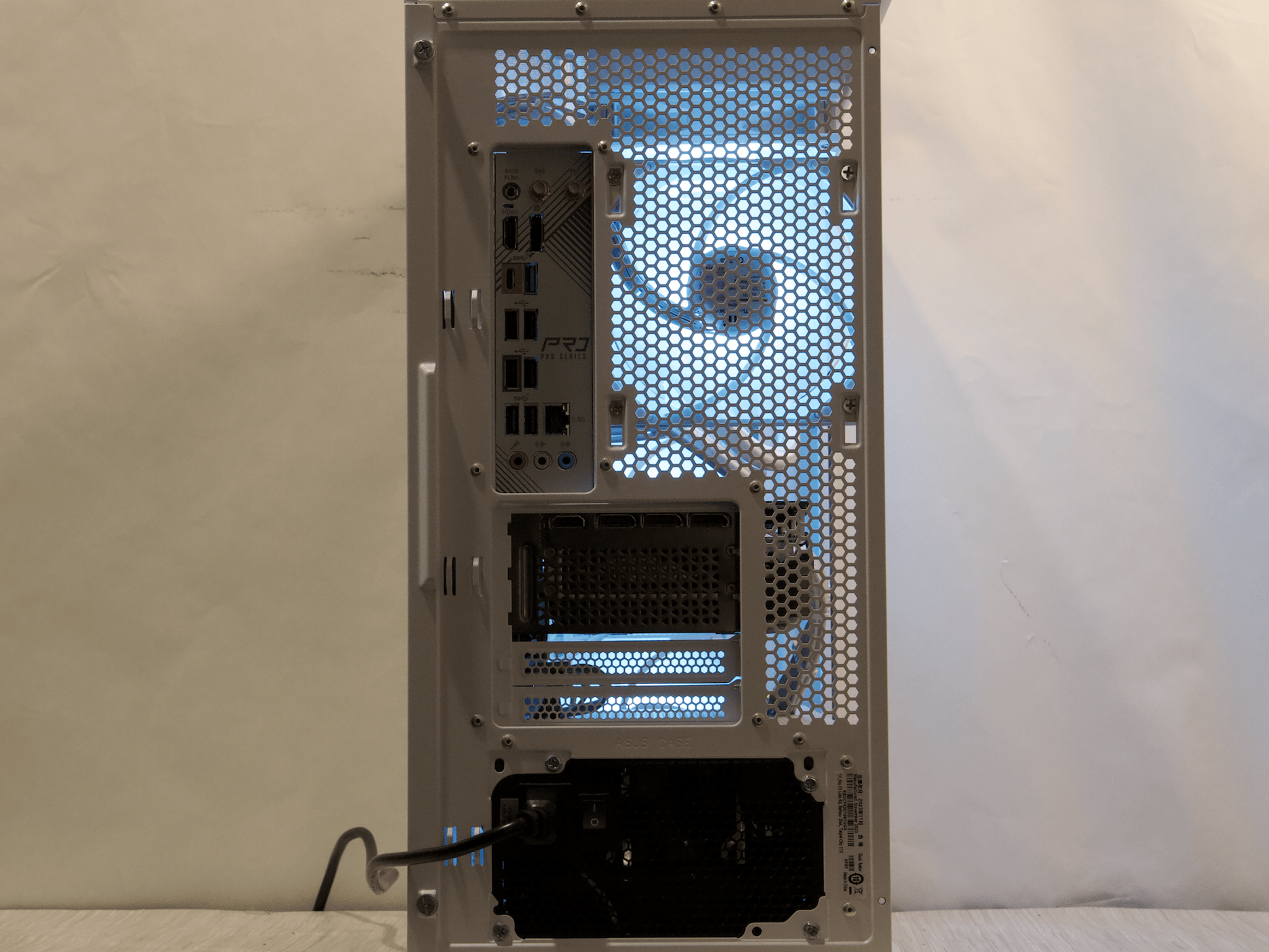 RTX 5080, Ryzen 7 7800X3D, 32GB DDR5, 2TB NVMe SSD, WiFi - 4K Gaming PC
