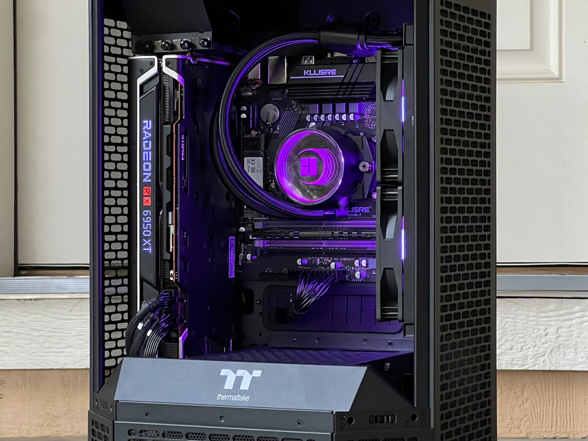 Rx 6950 XT 16GB | Ryzen 7 5800x | 32GB 3200mhz Corsair | 1tb nvme | 850w psu | windows 11 pro