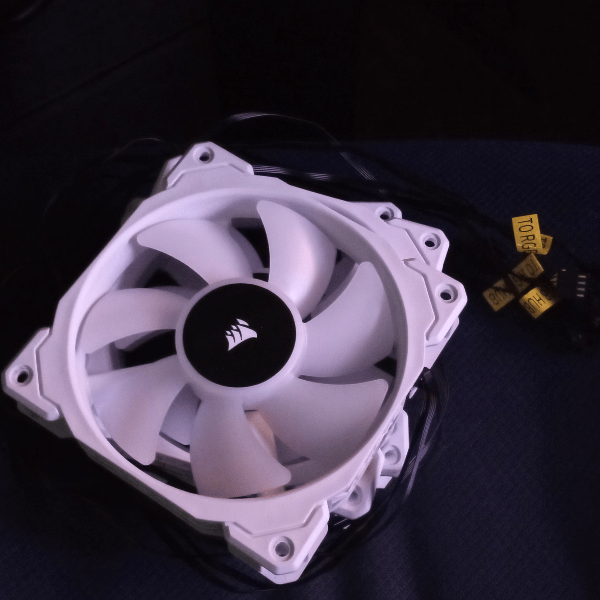 Corsair ML120 RGB White Magnetic Levitation Fans (Triple Pack)