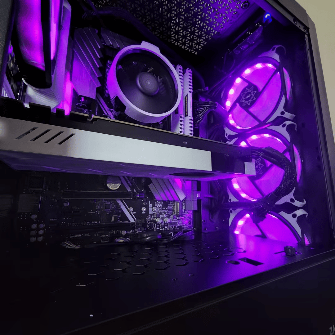 Nvidia GeForce GTX 1070 // AMD Ryzen 5 1600 // Corsair LPX 16GB 3200MHz