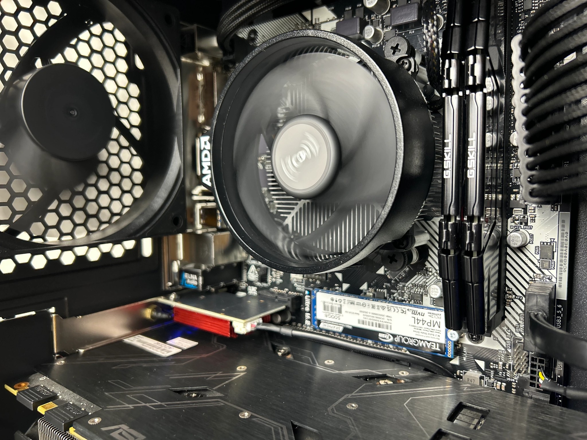 Black 1080p Esports Beast! | RYZEN 5 3600 | GTX 1070 | 16 GB RAM | Windows 11 | Wifi & BT included!