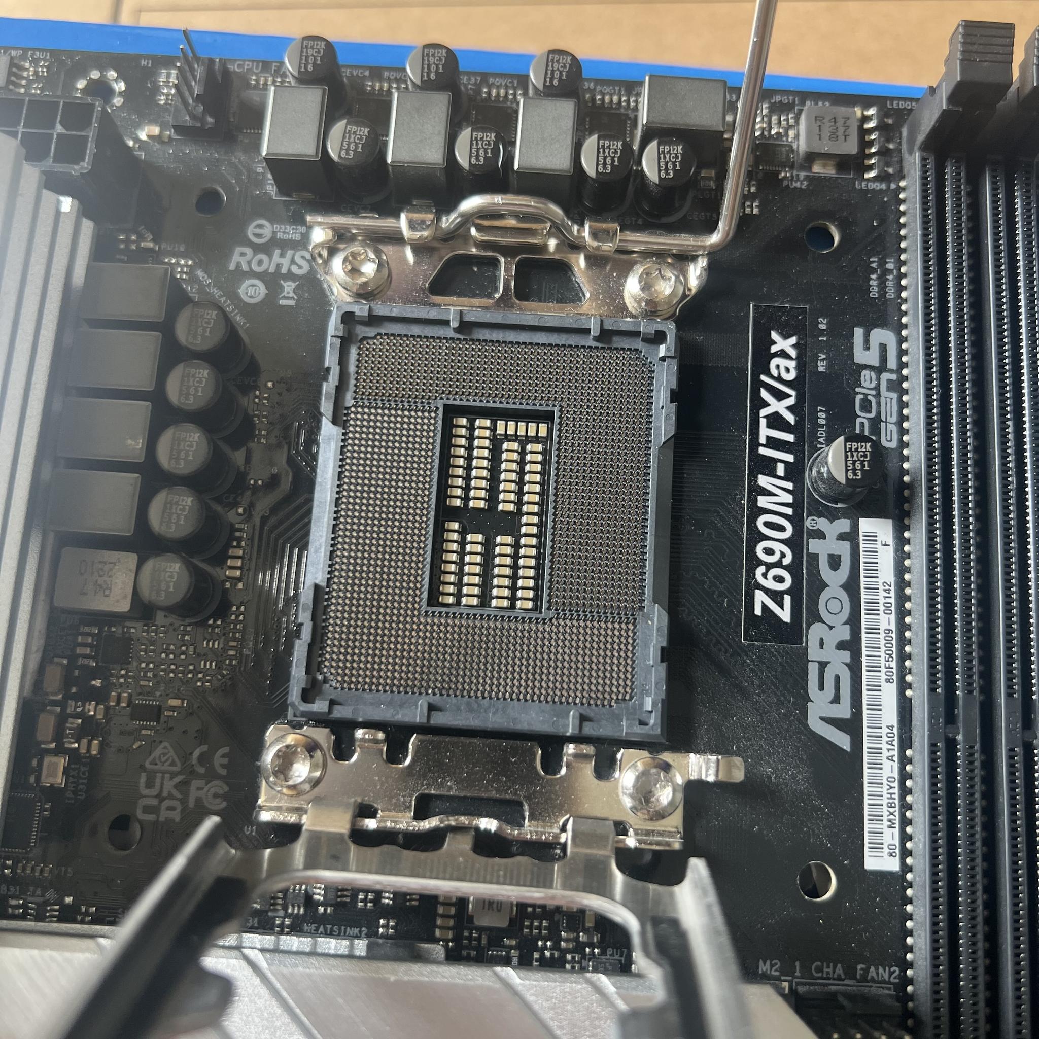 Asrock Z690m-itx/ax DDR4 wifi motherboard and i5 12400f combo (DDR4)
