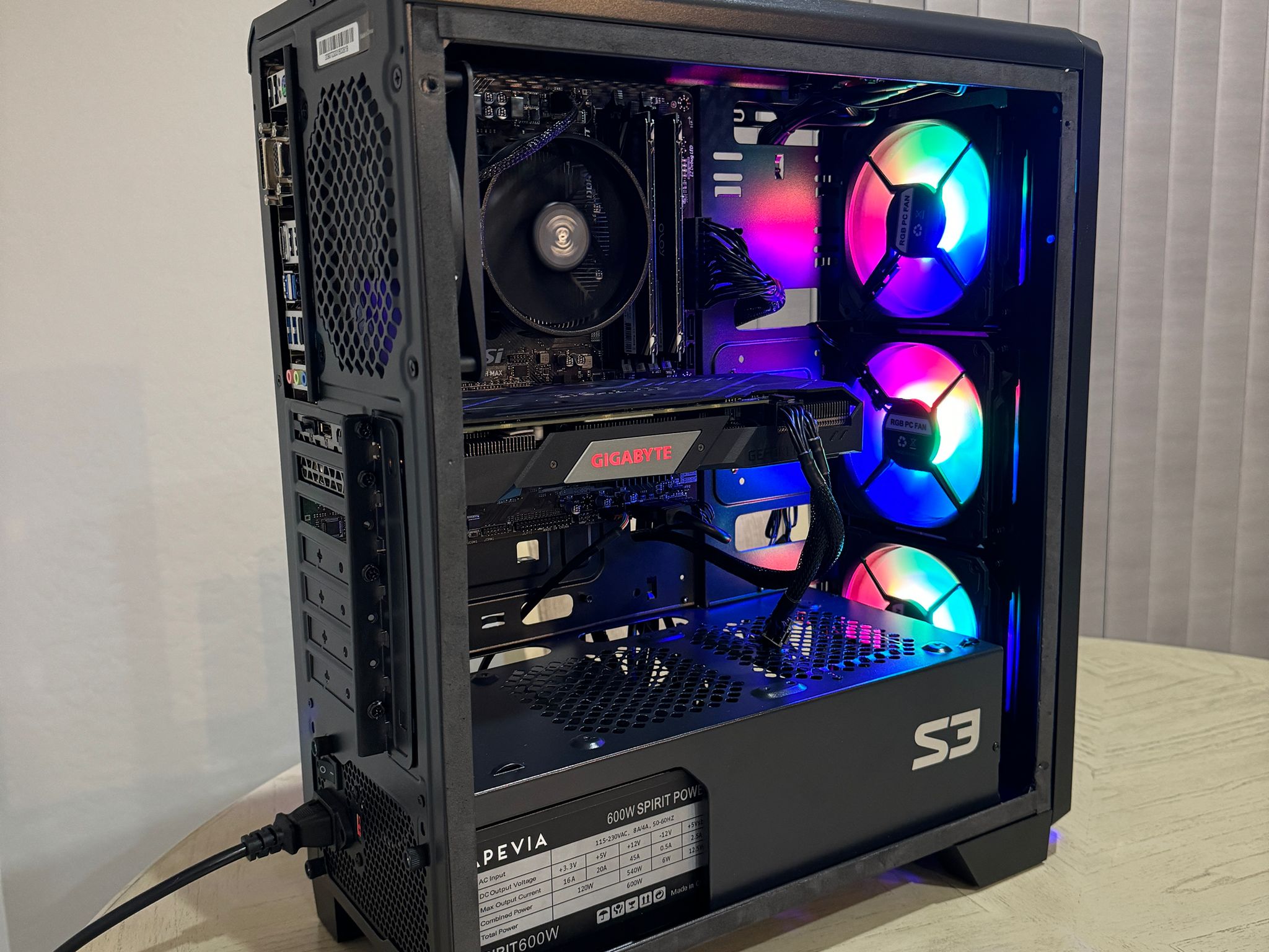 🔥Awesome performance pc🔥- Ryzen 5 / GeForce GTX 1660 Super OC/ 16 GB DDr4 / 1TB SSD