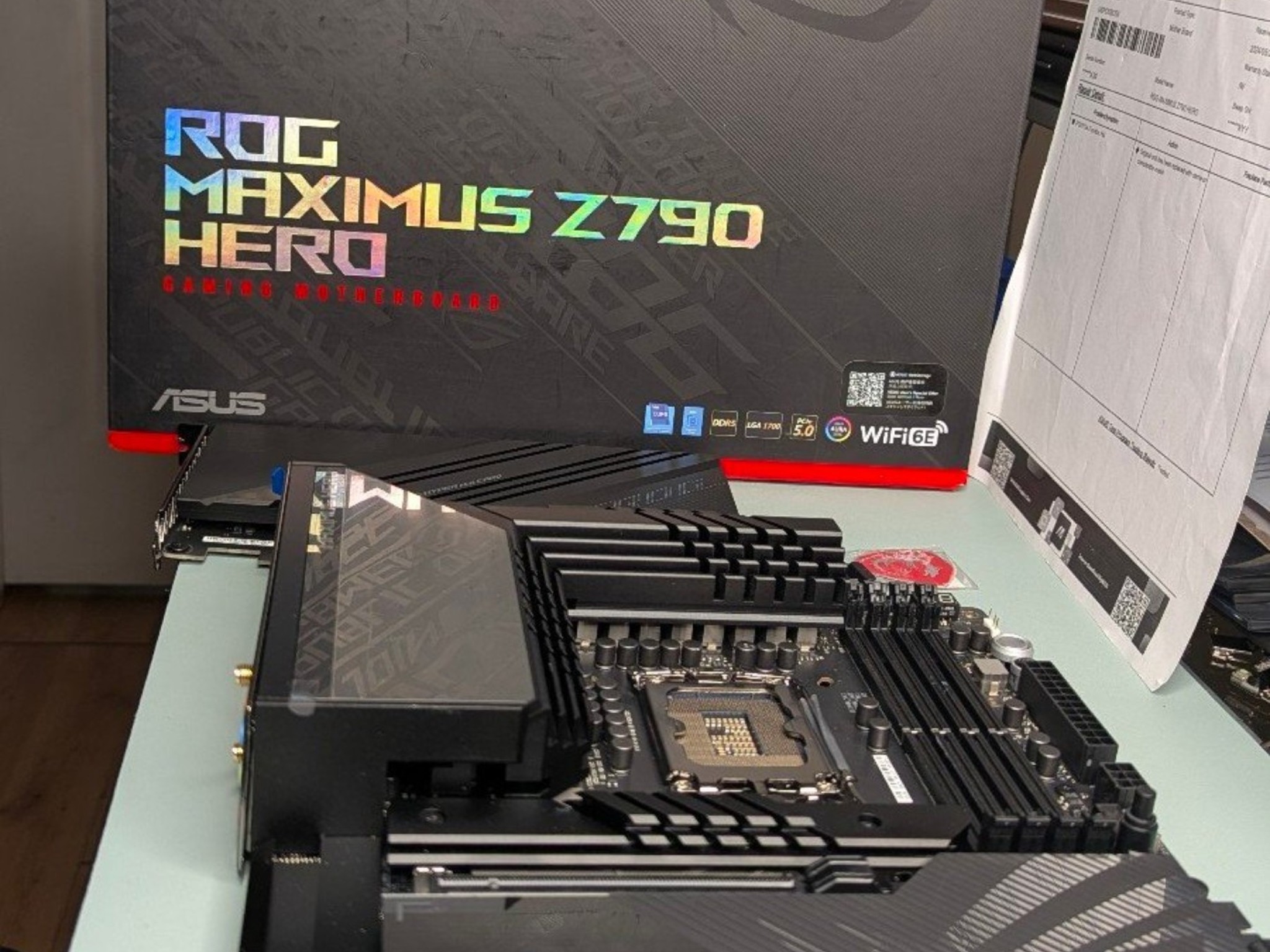 ASUS ROG Maximus Z790 Hero Motherboard + ROG Hyper M.2 Card + DDR5 Support