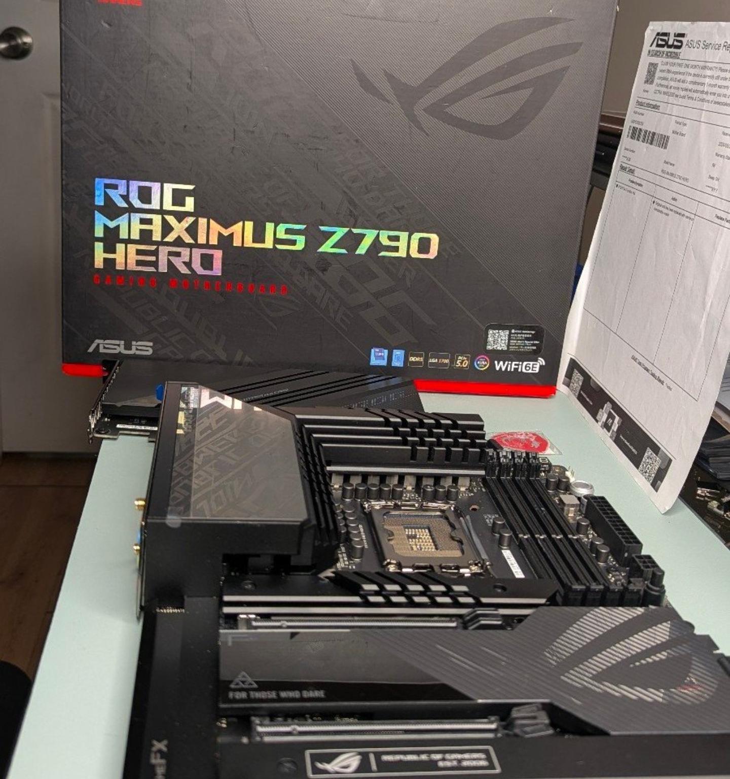 ASUS ROG Maximus Z790 Hero Motherboard + ROG Hyper M.2 Card + DDR5 Support