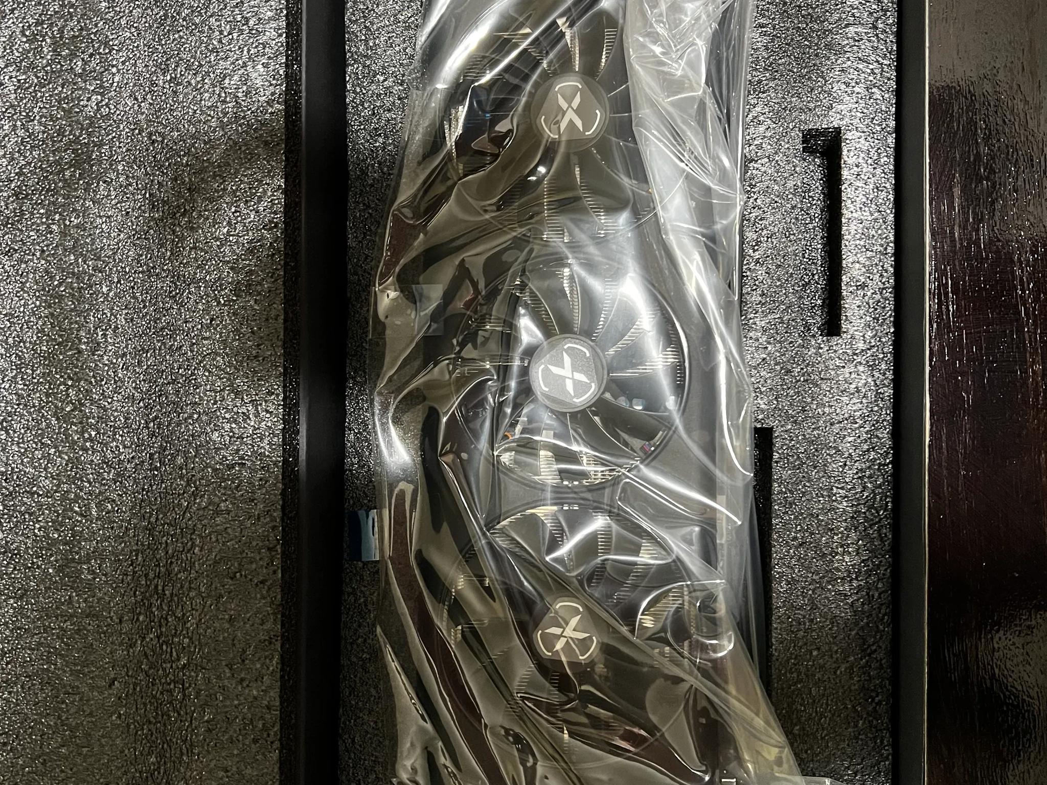 AMD XFX RX 6800 for sale! (Less than 1 year old)!!