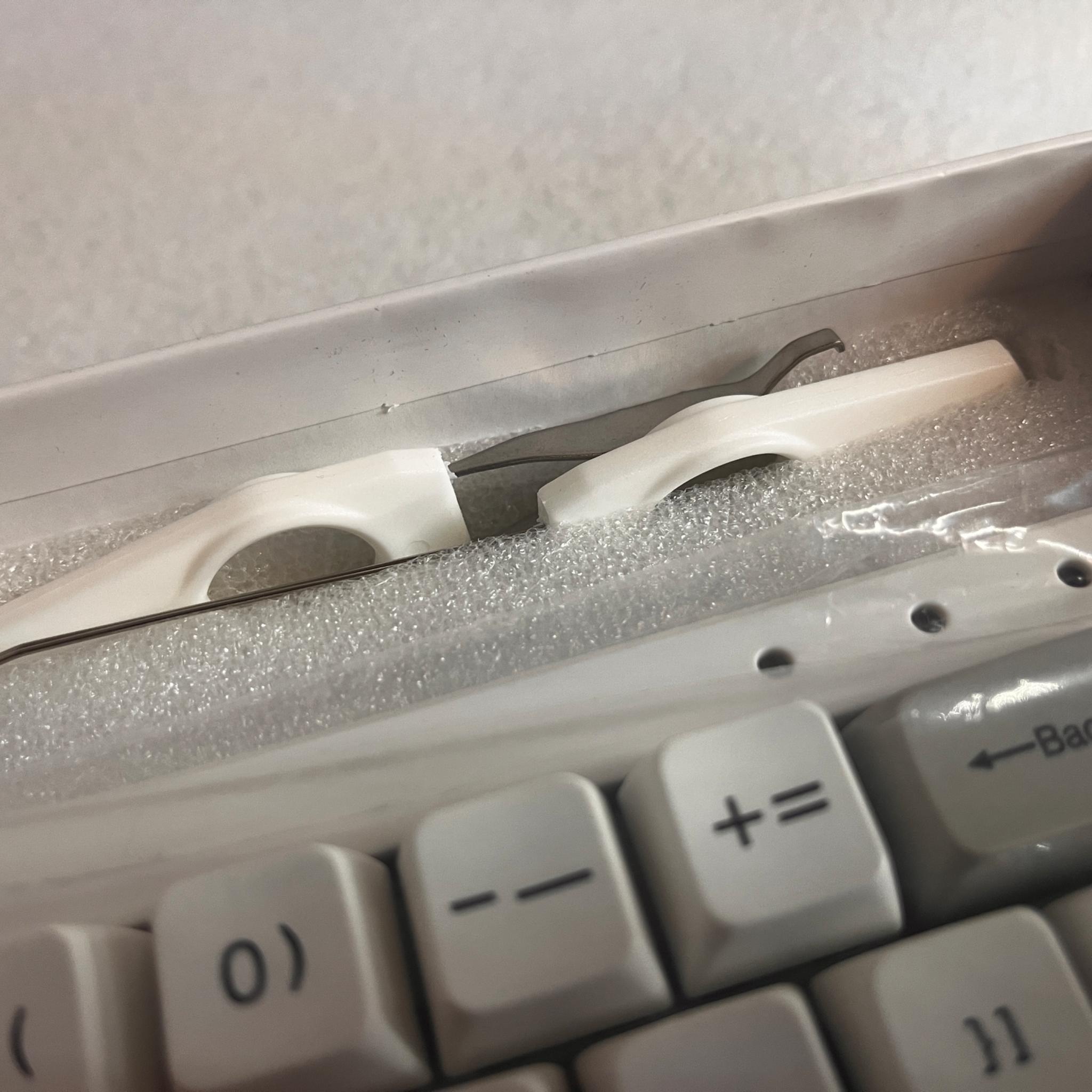 Ractous Design RGB keyboard New in the Box. 60%, RGB.  Gateron Red Switches Hot Swappable