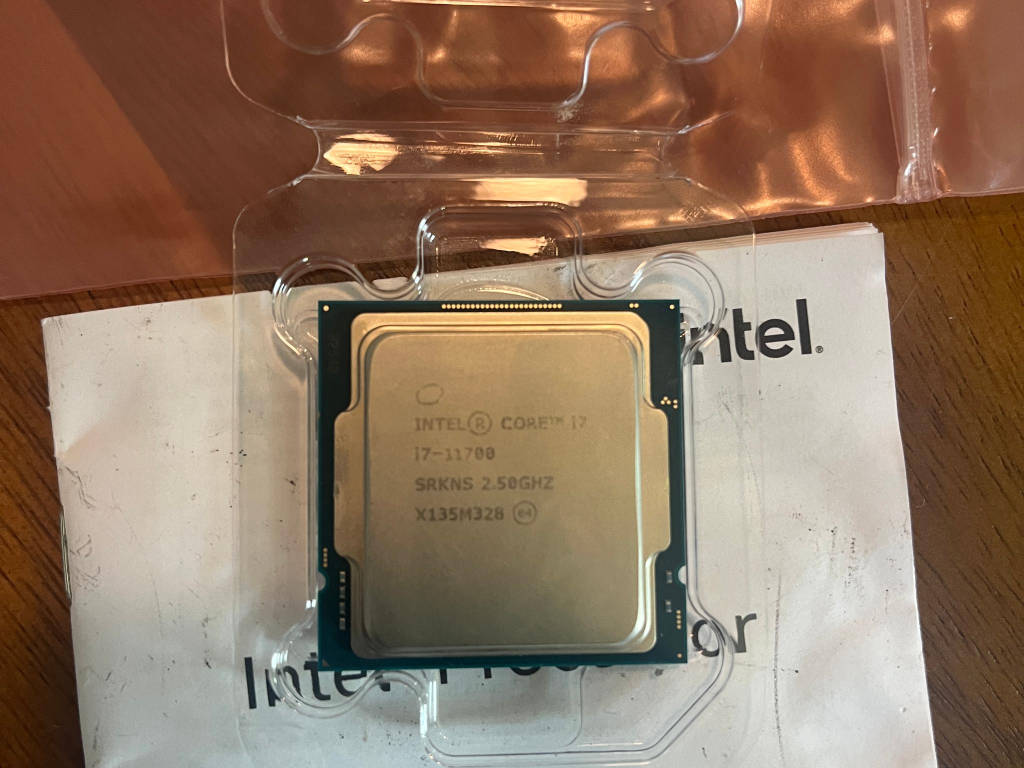 Intel Core i7-11700 2.5Ghz 8-Core LGA1200 Processor SRKNS