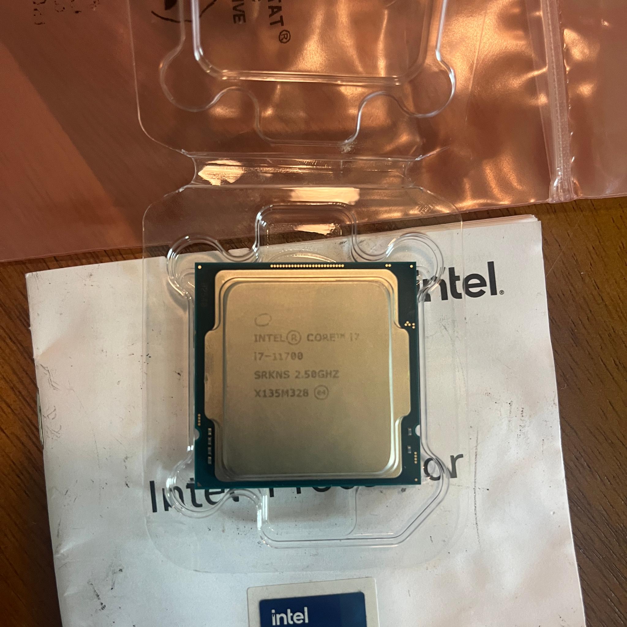 Intel Core i7-11700 2.5Ghz 8-Core LGA1200 Processor SRKNS