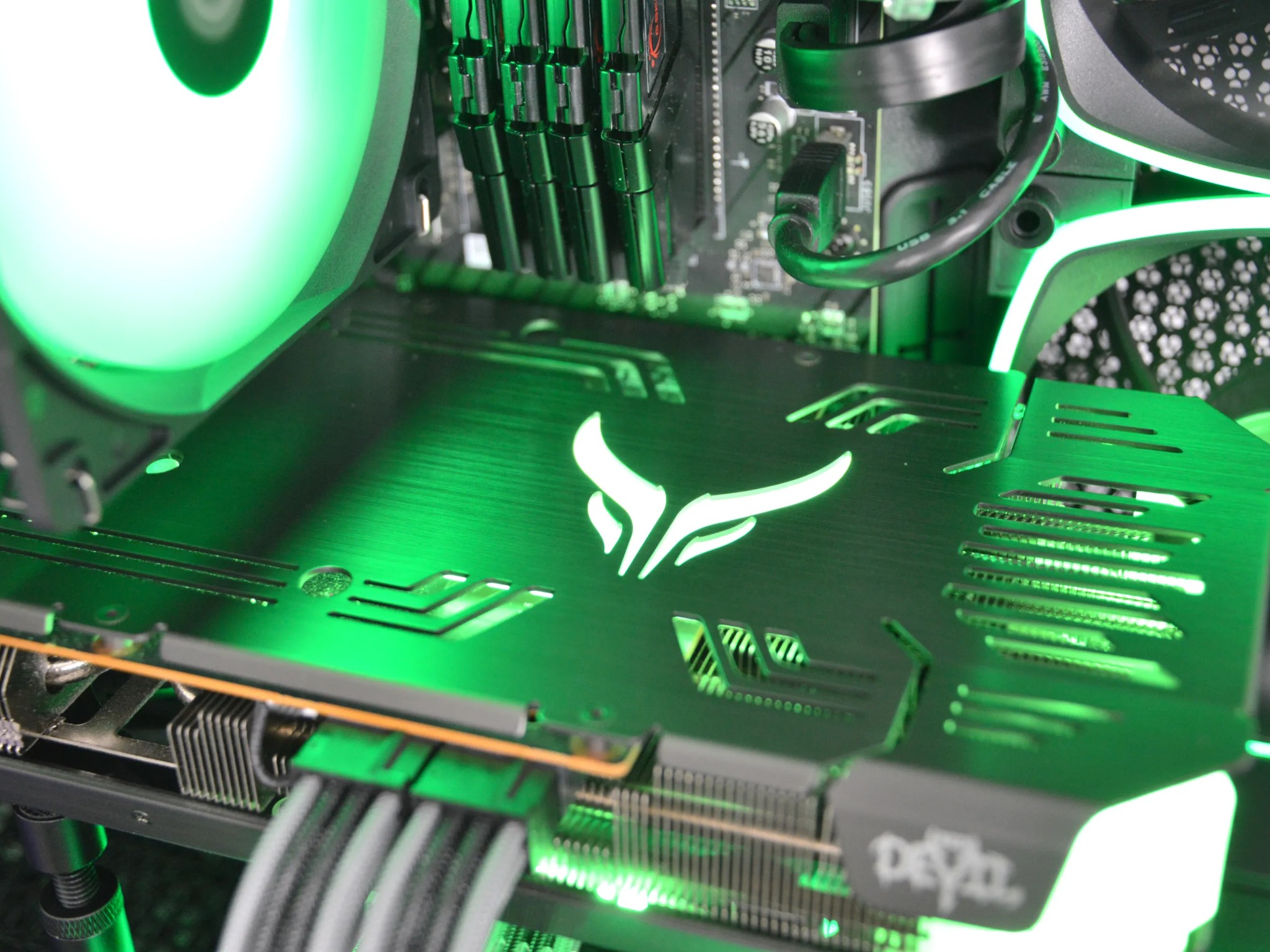 ⚡⚡| RX 6700XT 12GB| INTEL i5-12600KF | 32 GB DDR4 RAM | 1 TB NVME | The Electrocutioner 2.0 |