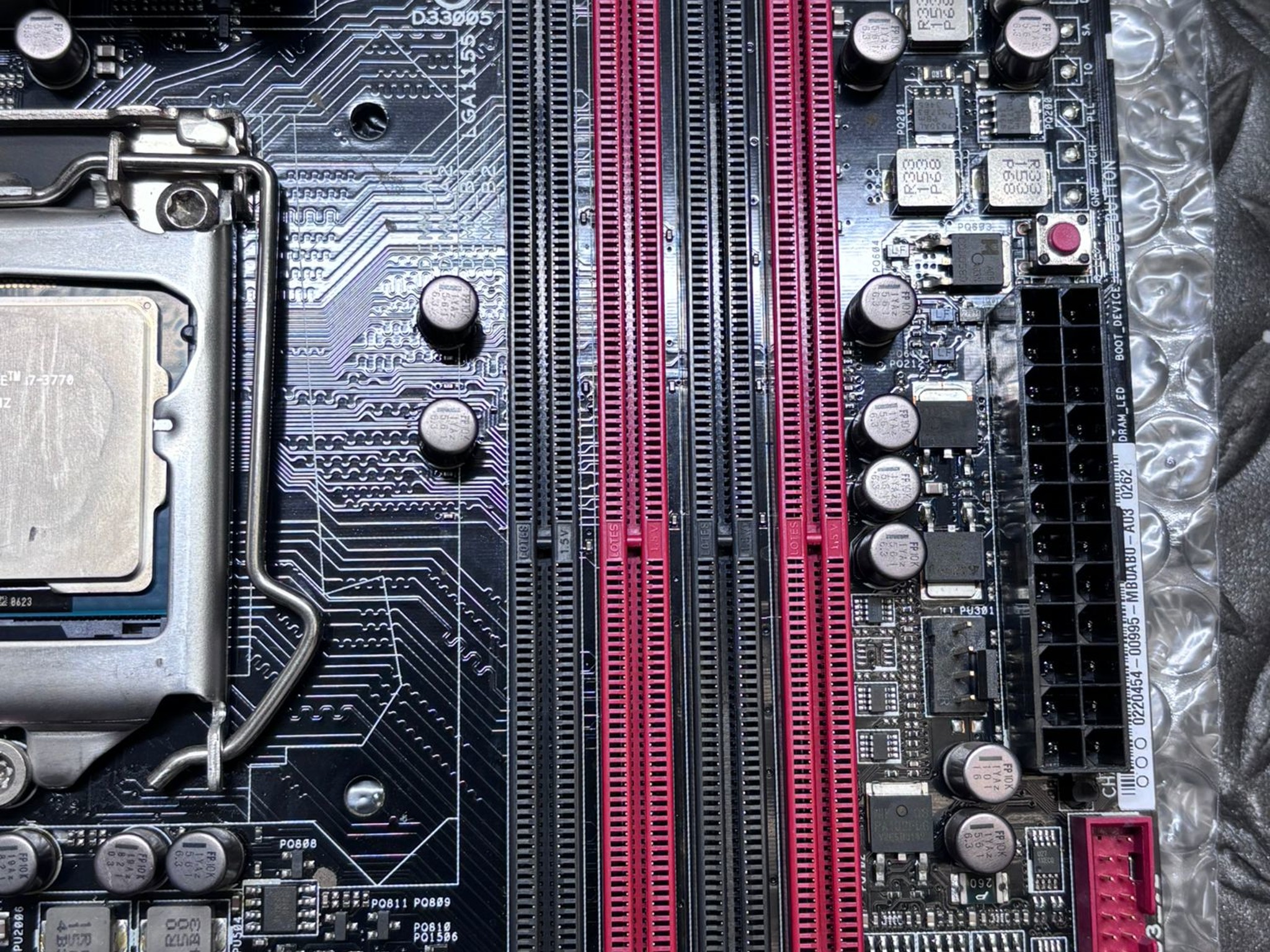 Motherboard and cpu combo it comes with an IO shield and cpu cooler (Fully tested)