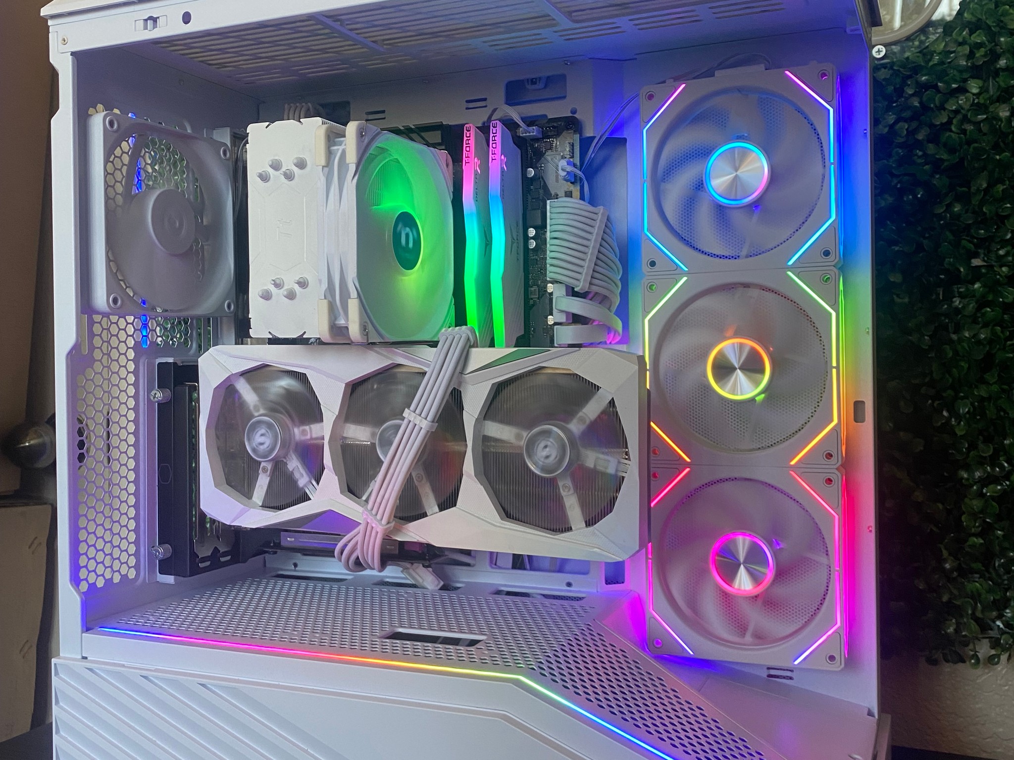 Radeon RX 7600 Custom Gaming PC - Core i7-12700KF, 16GB RAM