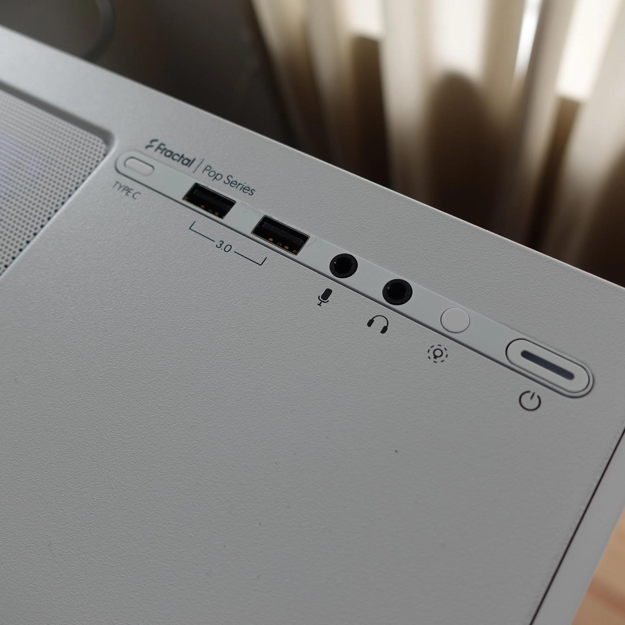 Entry-Level Midrange Gaming PC with AMD Ryzen 5 5600 Radeon RX 6600 1 TB NVMe Windows 11 Home