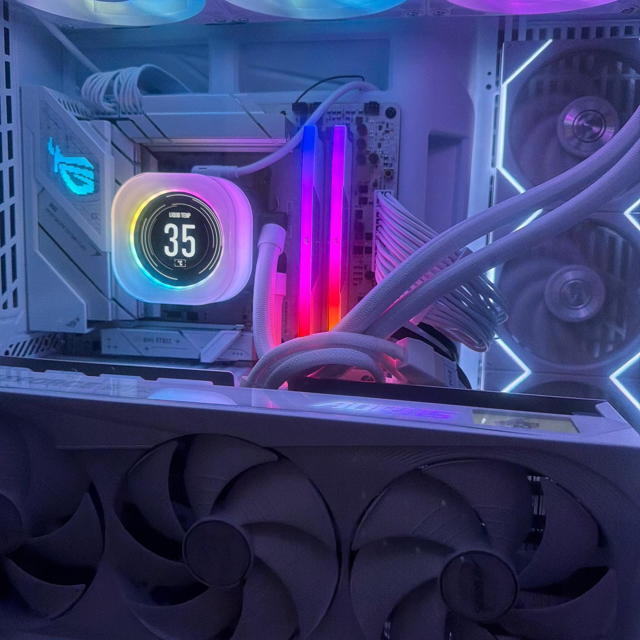 GeForce RTX 5080 Custom Gaming PC - Ryzen 7 9800X3D, 32GB RAM