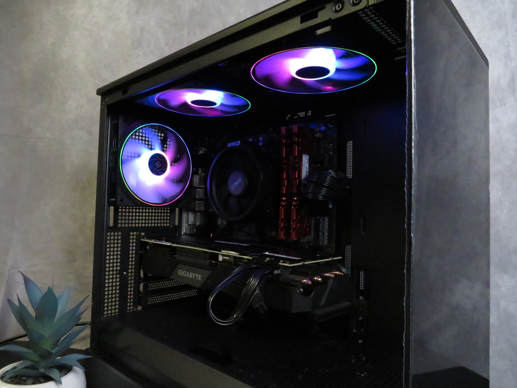 Entry level 1440p GAMER! Ryzen 5 3600 + RTX 2080 Super + 16 GB DDR4 + 1 TB SSD