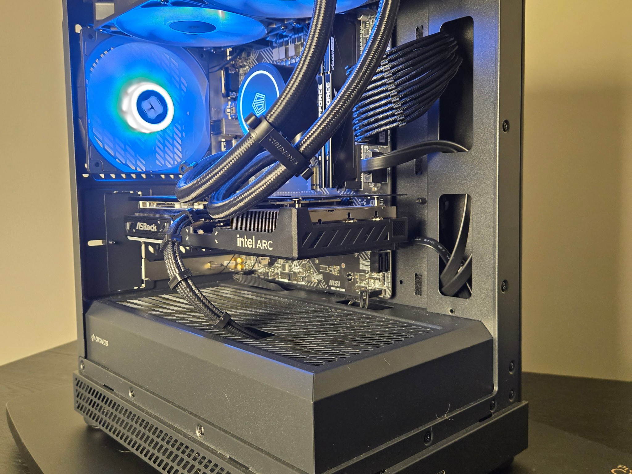 Intel B570 10gb Vram | i5 13400F | 16gb DDR5 | 1tb Storage