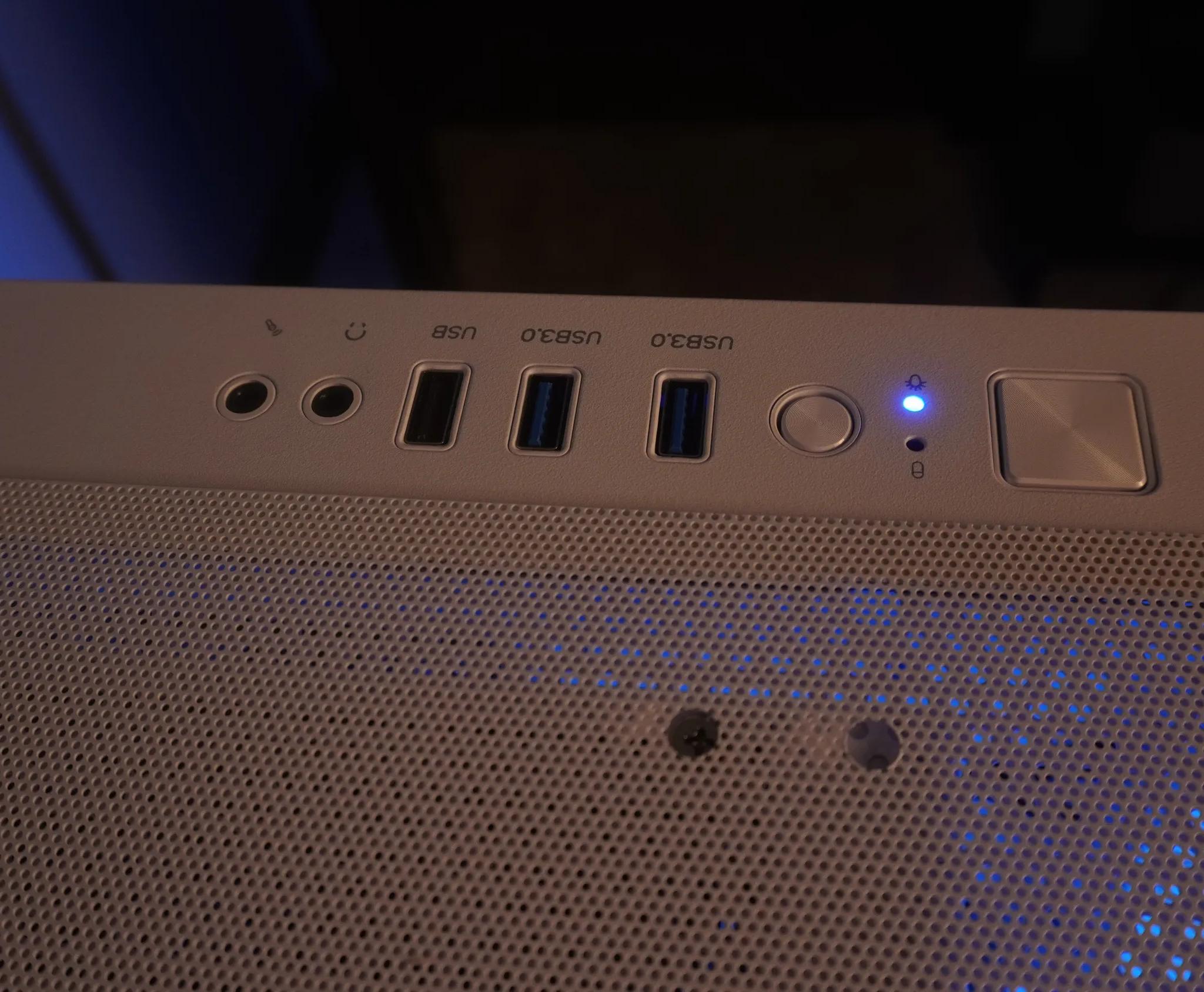 🤍ARCTIC BEAST🤍 1440p/1080p MACHINE 💚RTX 3070ti 🧡 Ryzen 5 9600x | 1TB NVME | 32GB | WIN ACTIVATED