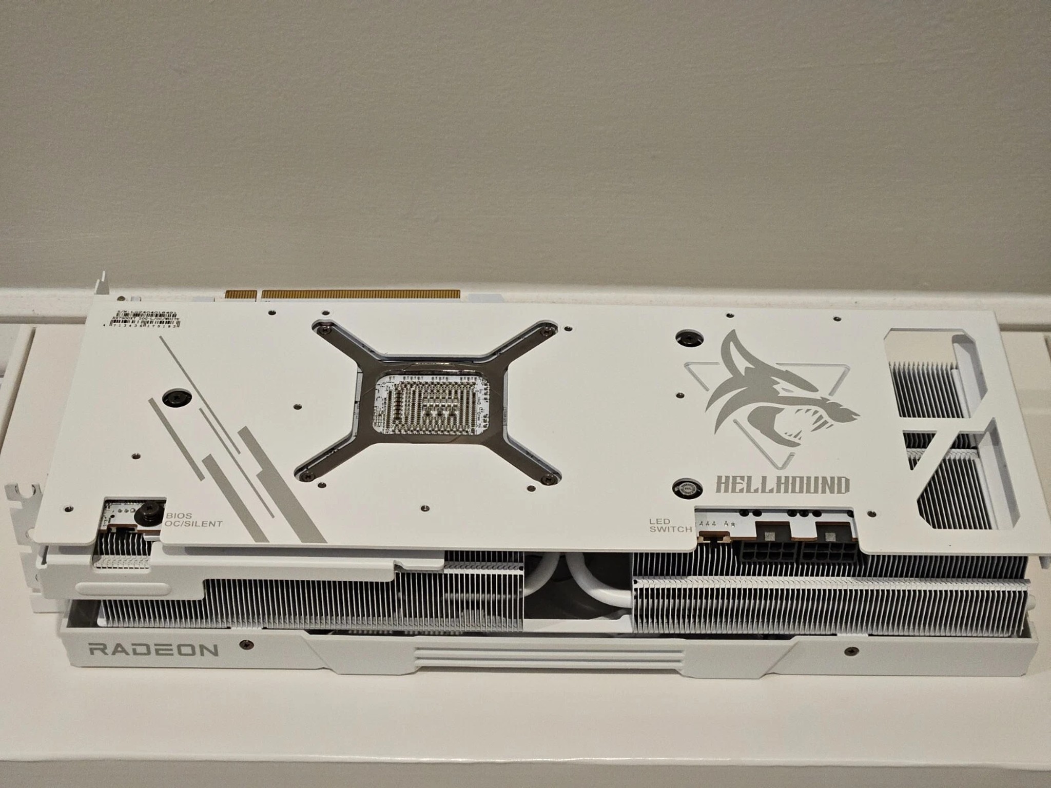 PowerColor Hellhound 7900XT (Spectral White