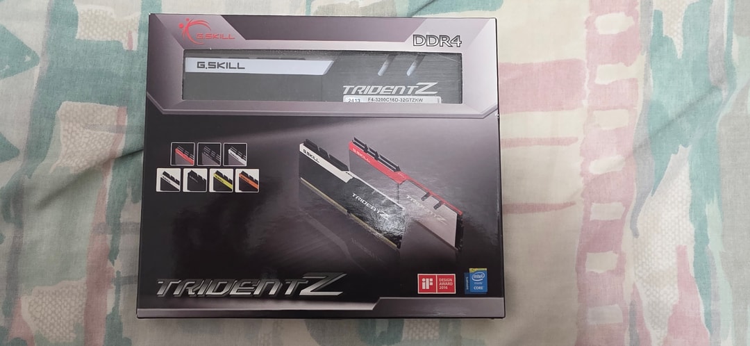 G.Skill Trident Z 32GB(16GBx2) DDR4-3200 CL16-18-18-38 1.35V F4