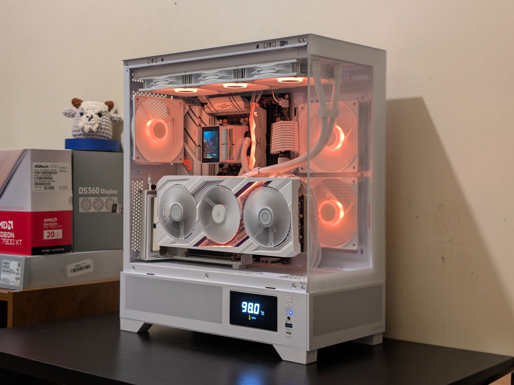 🤍🦢 4K Gaming Beast | RX 7900XT | Ryzen 7 7700X | 2TB SSD | 32GB RAM | WiFi 6 & Bluetooth 🦢🤍