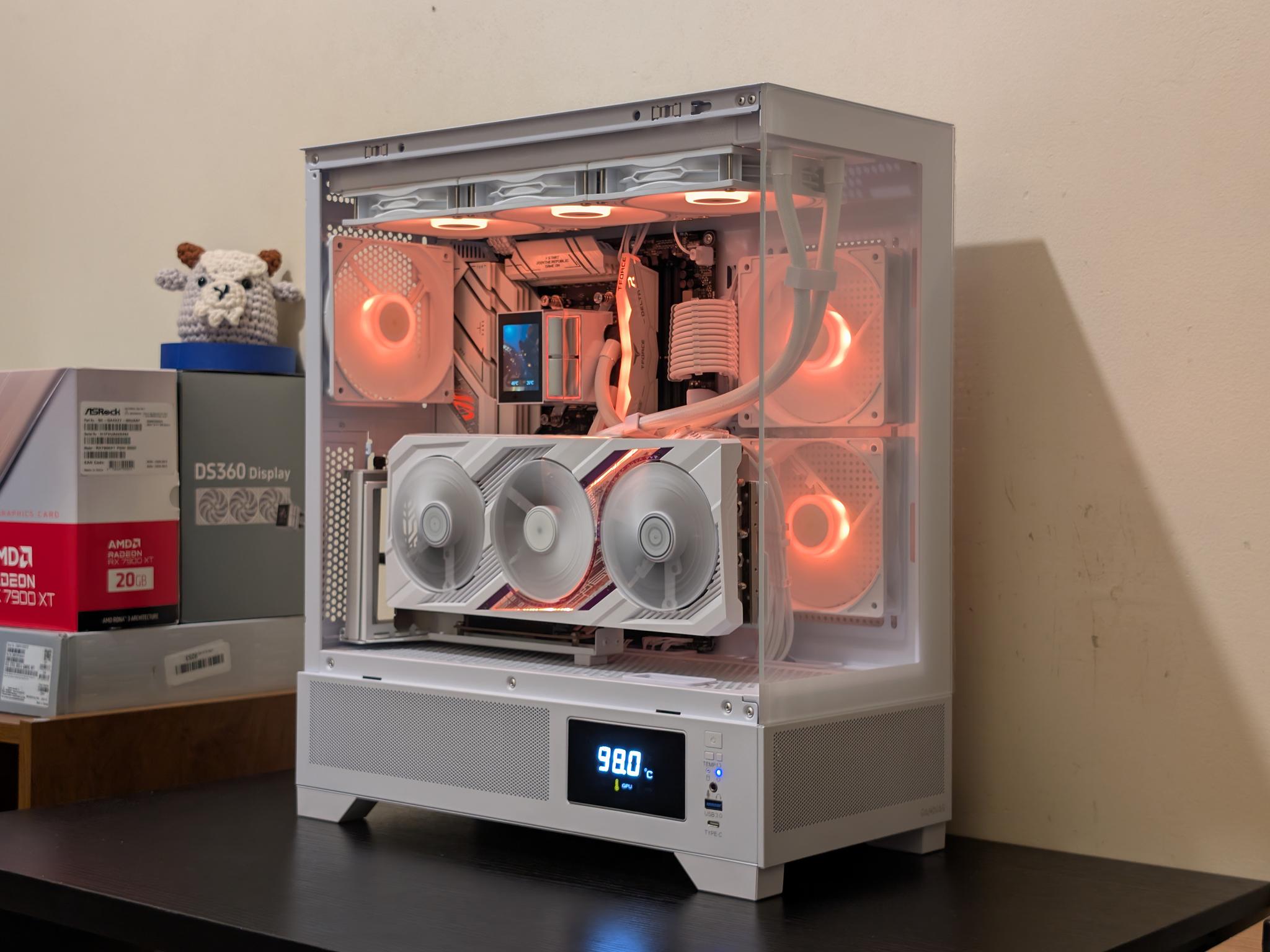 🤍🦢 4K Gaming Beast | RX 7900XT | Ryzen 7 7700X | 2TB SSD | 32GB RAM | WiFi 6 & Bluetooth 🦢🤍