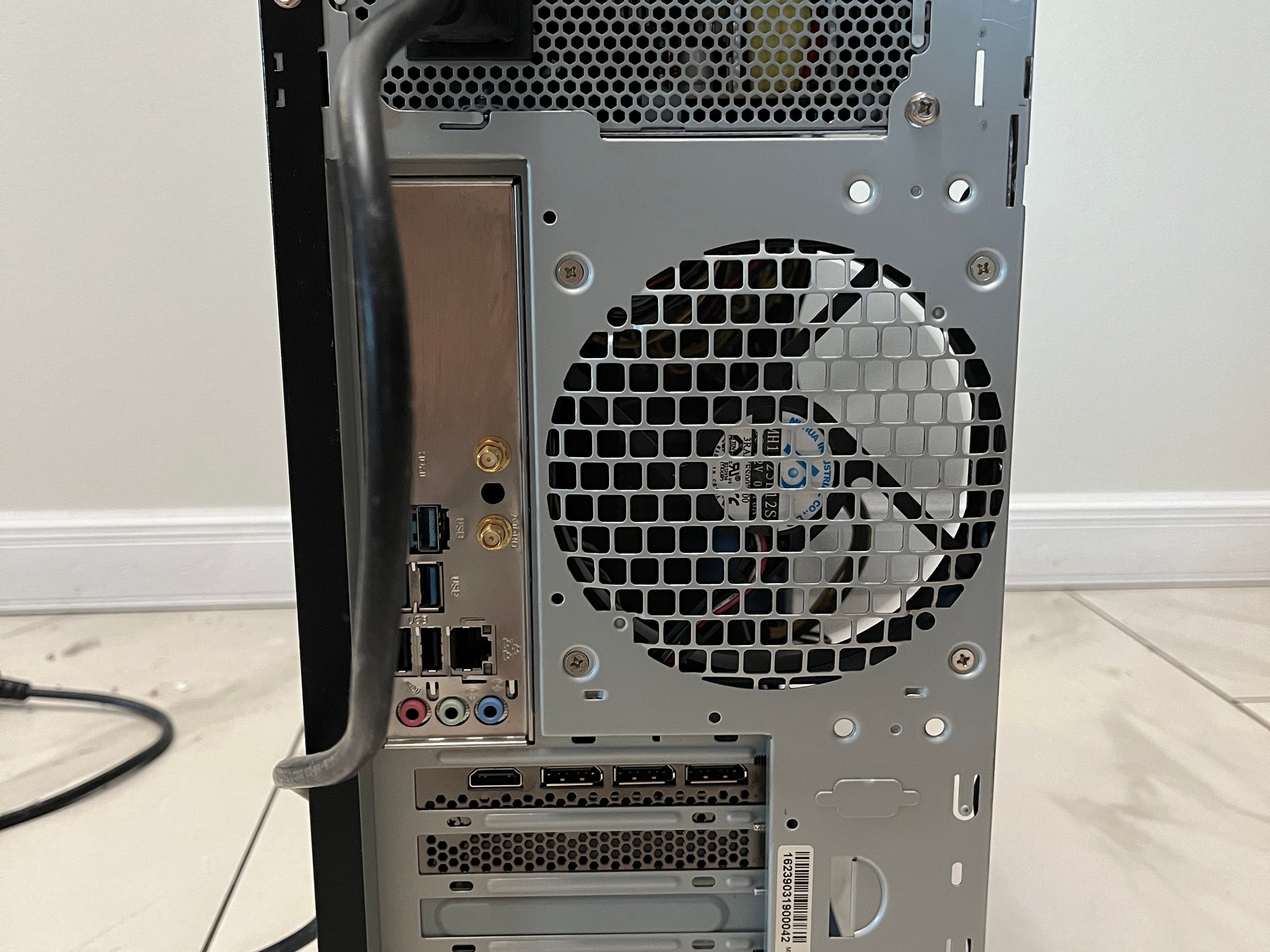 NVIDIA RTX 3070, Intel Core i7-9700f, 16GB RAM, 1TB SSD - High FPS Sleeper Gaming PC w/ Wi-Fi & BT
