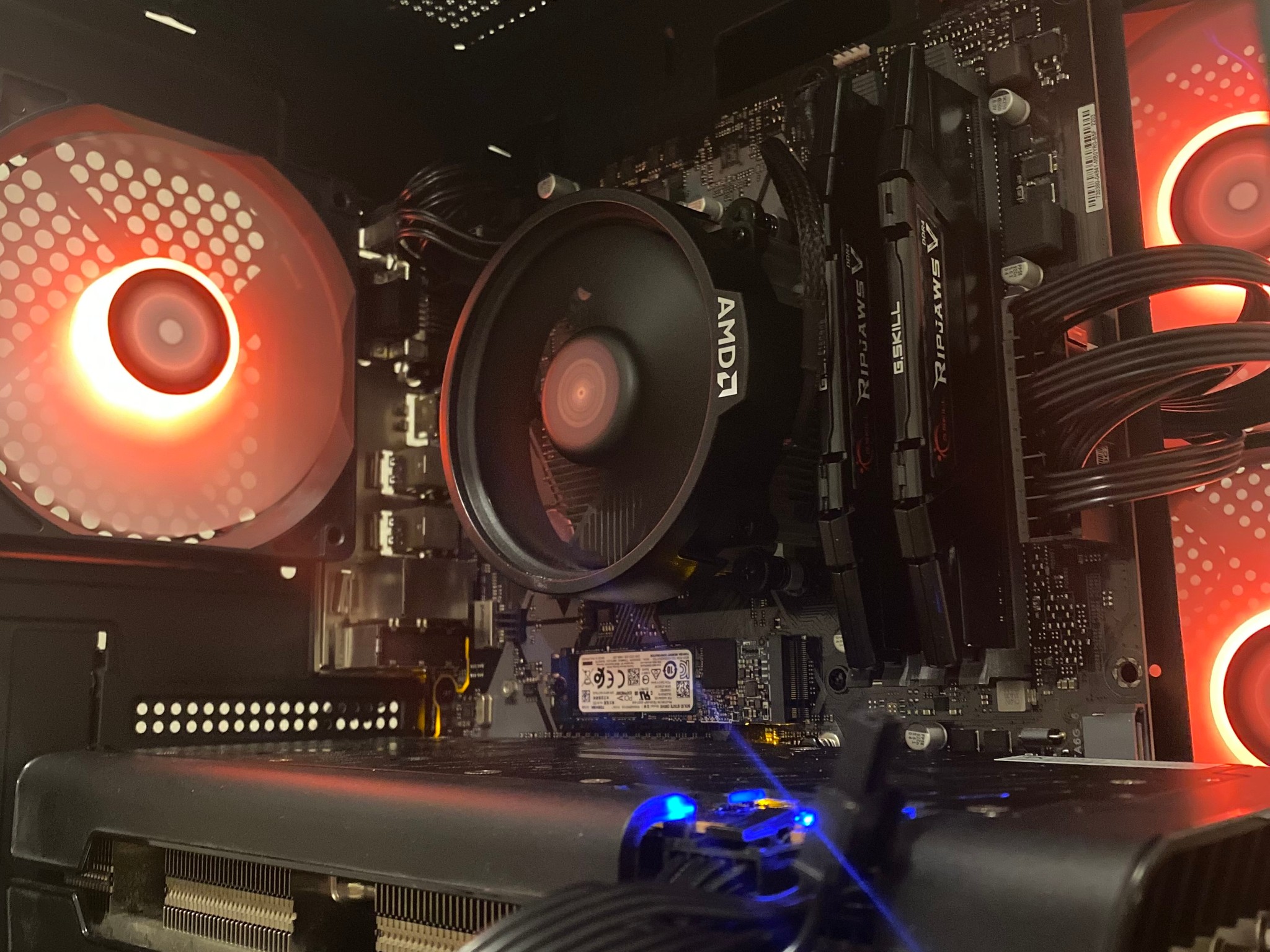 RX 5700xt | Ryzen 5 3600 | 16gb Ram | 512 Gb NVME ssd | wifi + windows 11