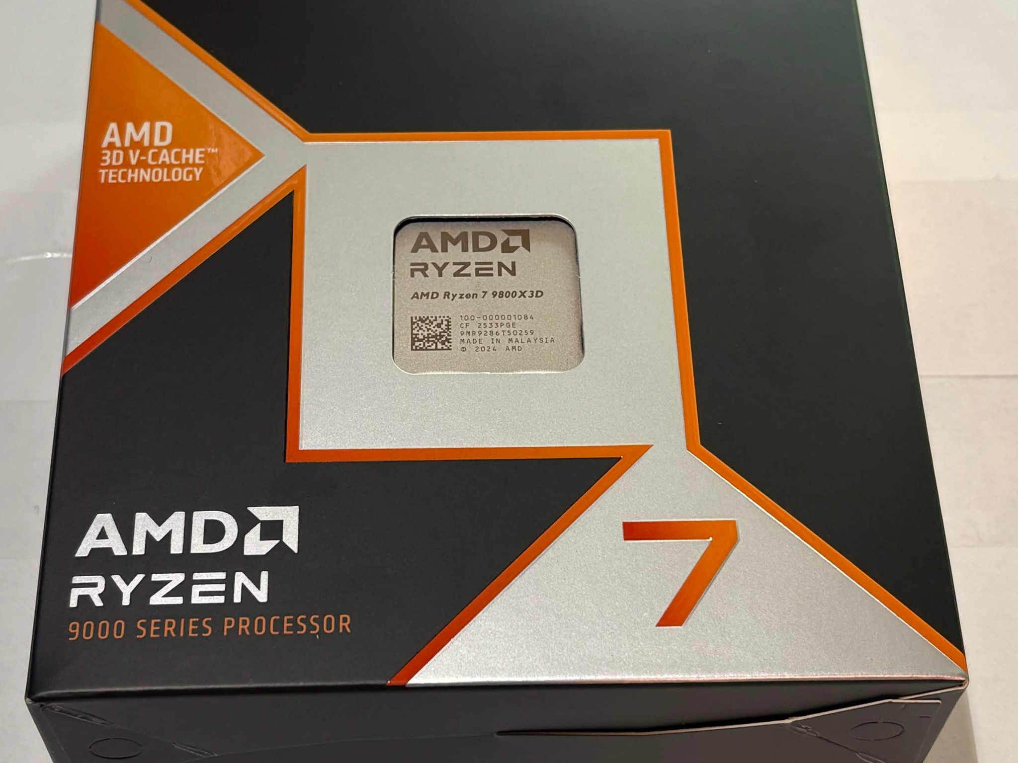 AMD Ryzen 7 9800X3D