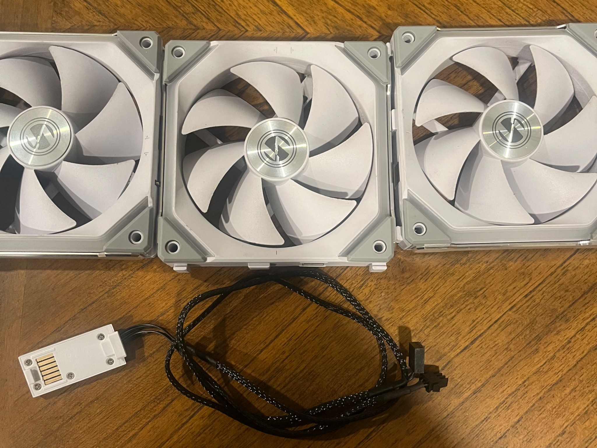 Lian li uni fans sl 120 v2
