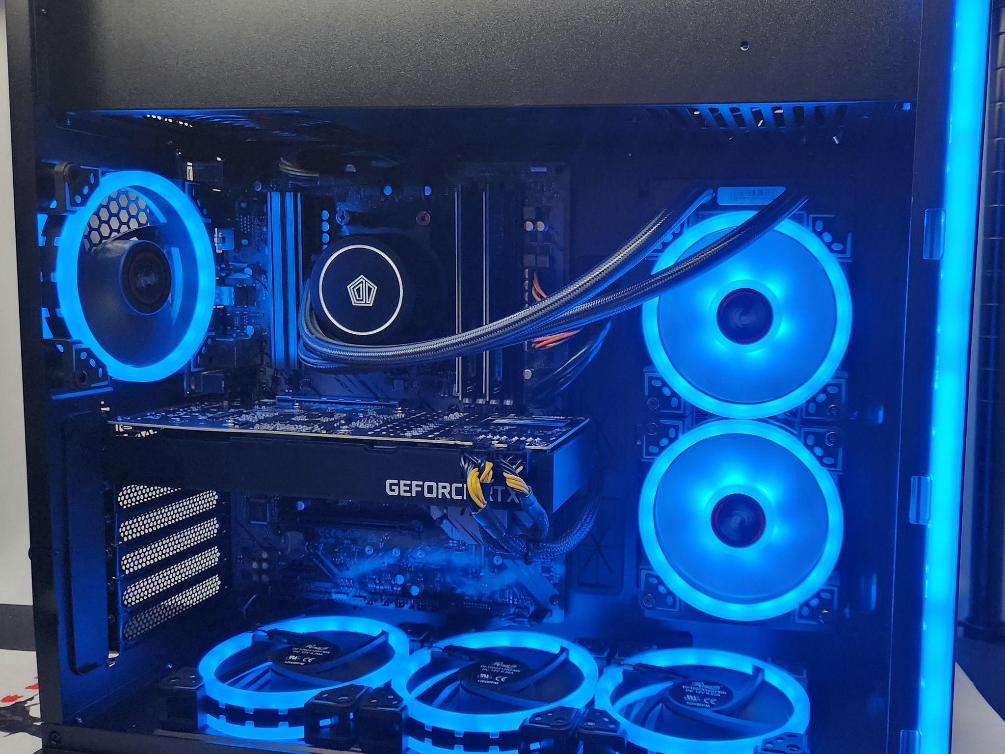 "THE BEAST" Ryzen 7 5700x / 32GB RAM / 2TB SSD / RTX 3070