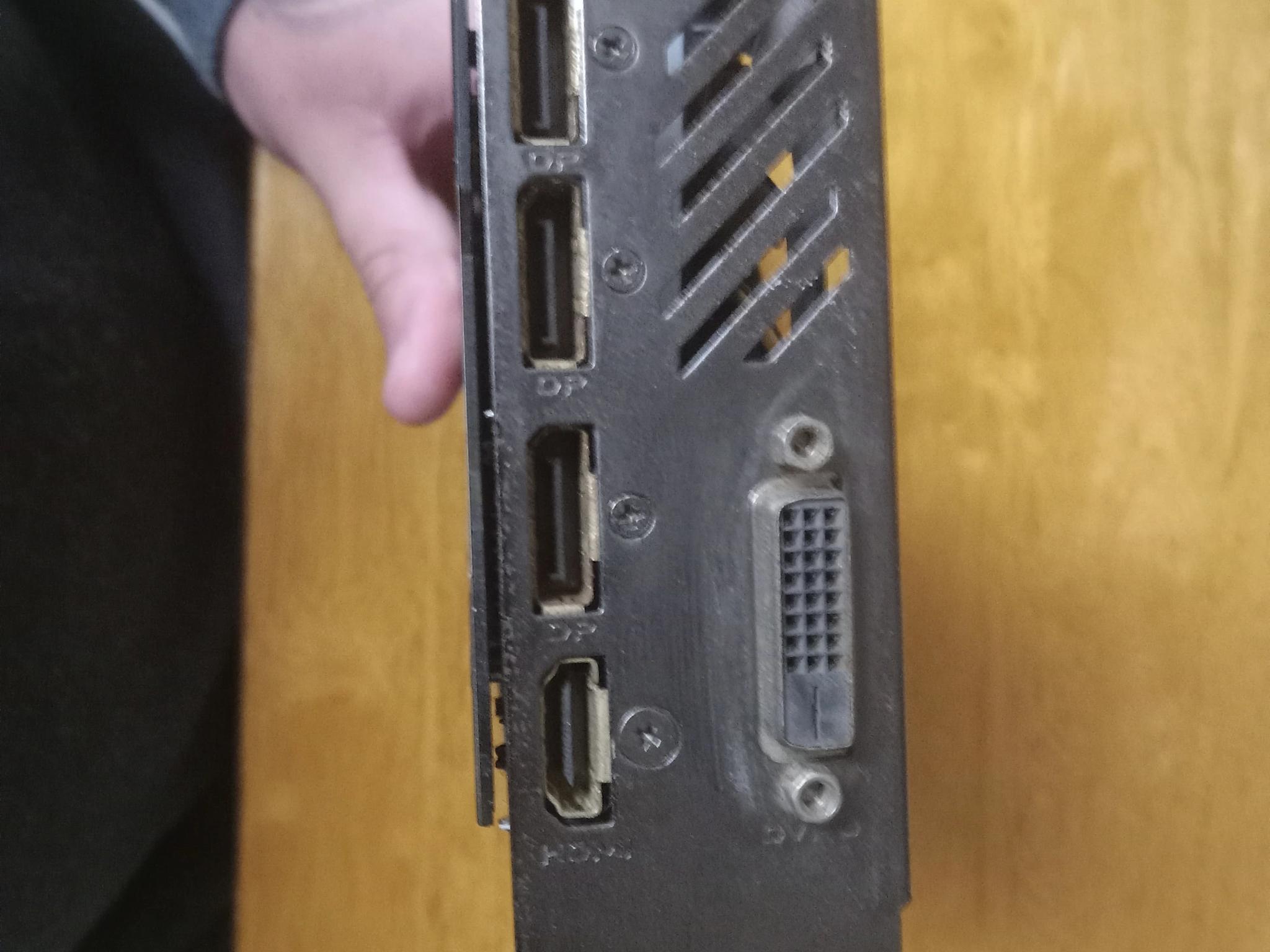 * nIVIDIA GIGABYTE GTX 1080 - 8 GB GPU *
