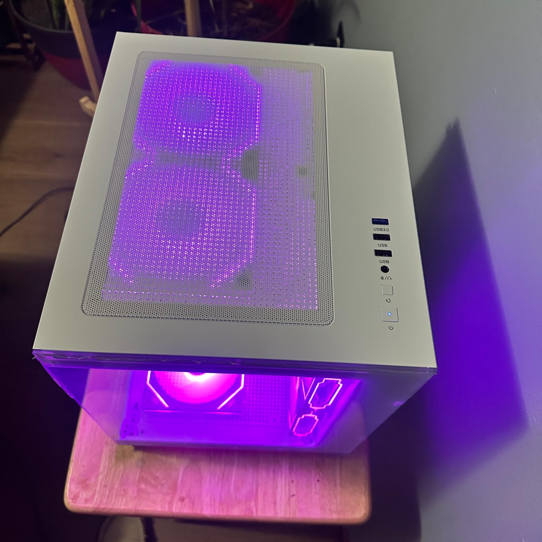 Ryzen 5 5600g|RX 6600|B-450|16g DDR4 3200mhz|512g M.2 NVME|500w 80+ Bronze Psu|120mm AIO