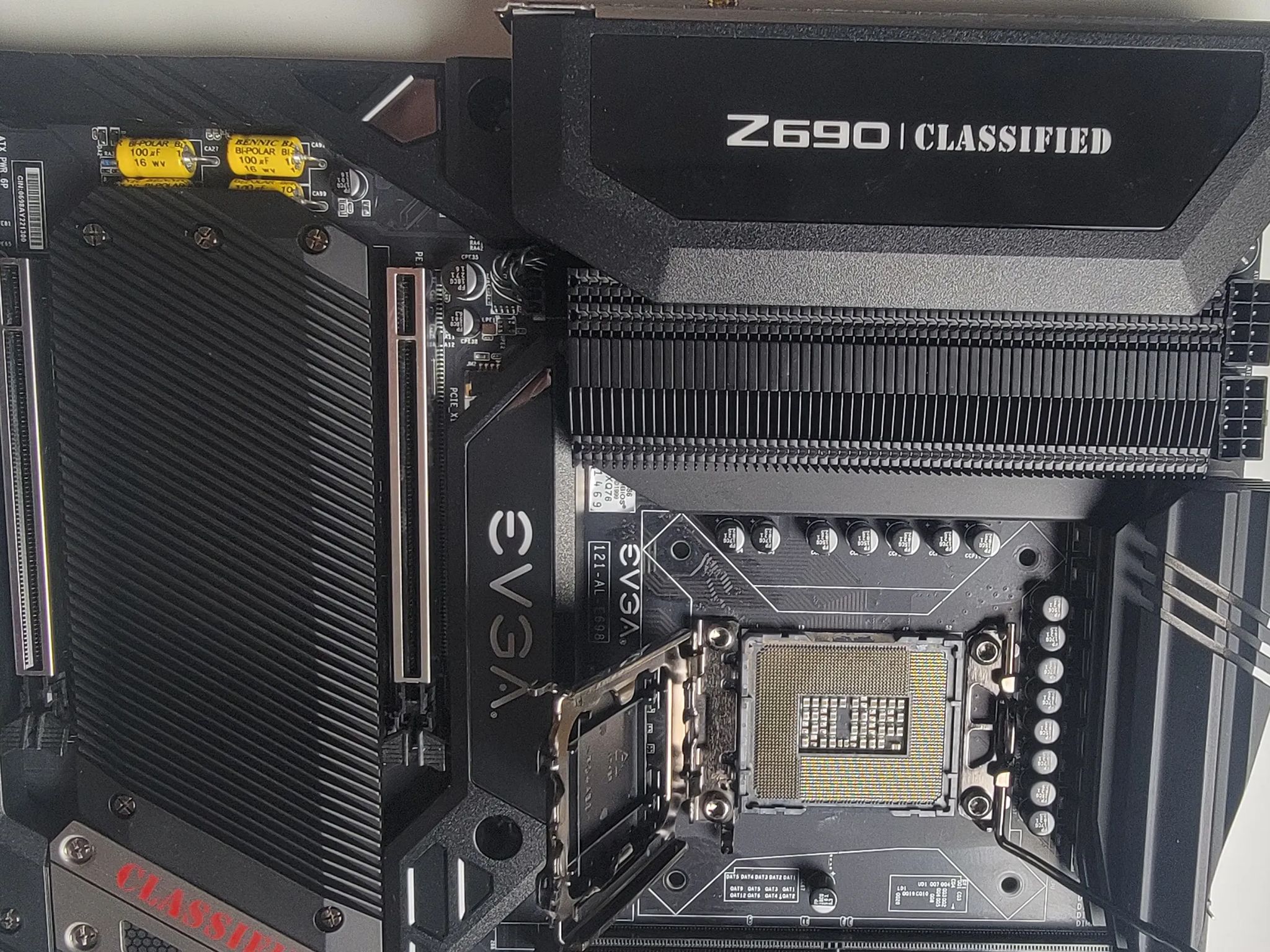 EVGA Z690 Classified 121-AL-E698-KR