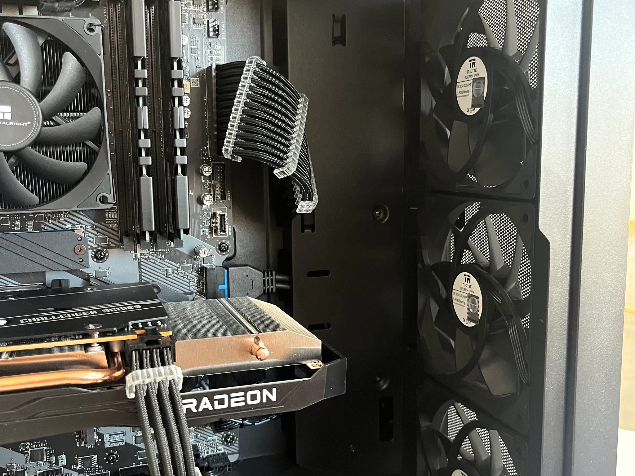 "Challenger's Fury Gaming PC: Unleashing the i5-11400F with a Radeon RX 6600XT 8GB Graphics Card"