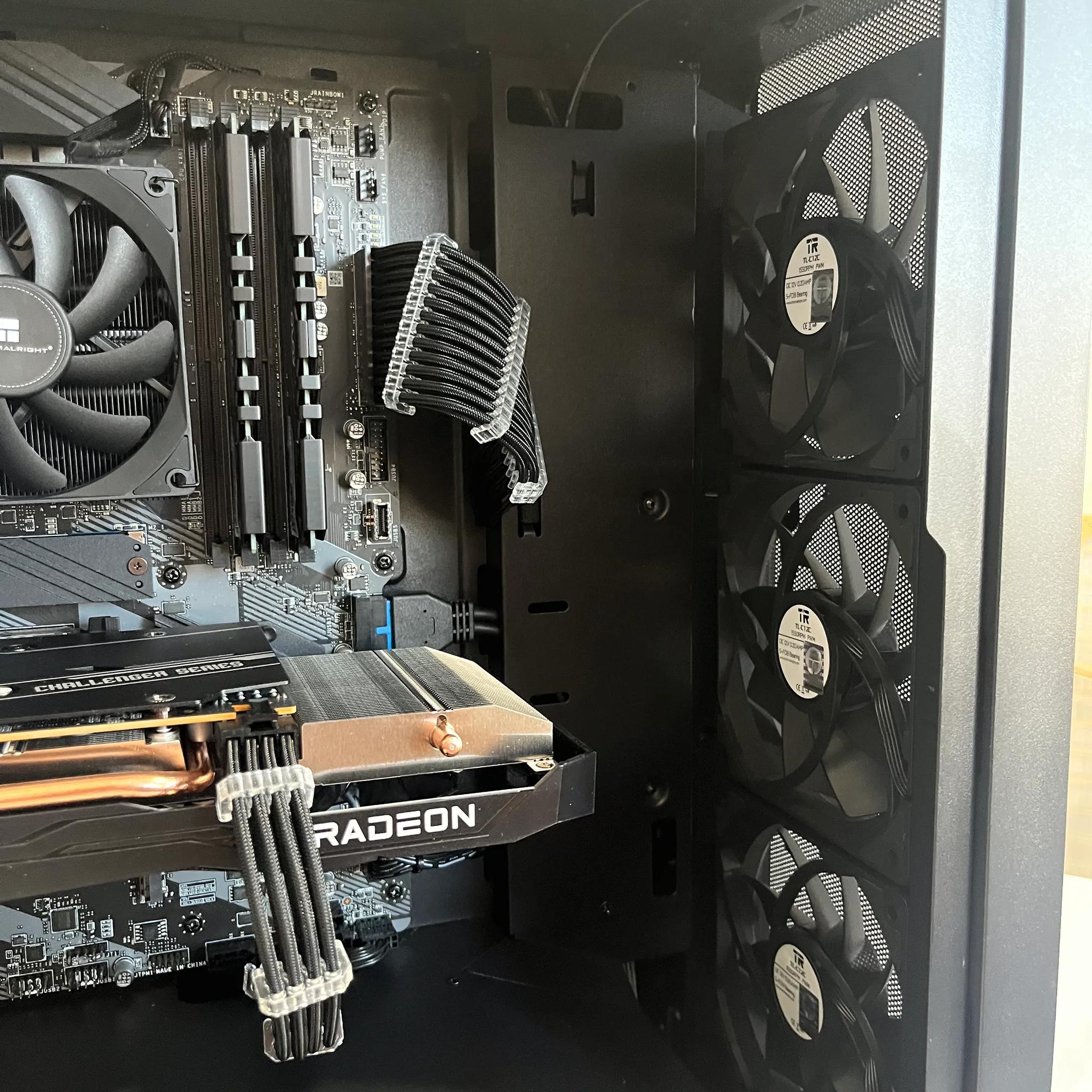 "Challenger's Fury Gaming PC: Unleashing the i5-11400F with a Radeon RX 6600XT 8GB Graphics Card"